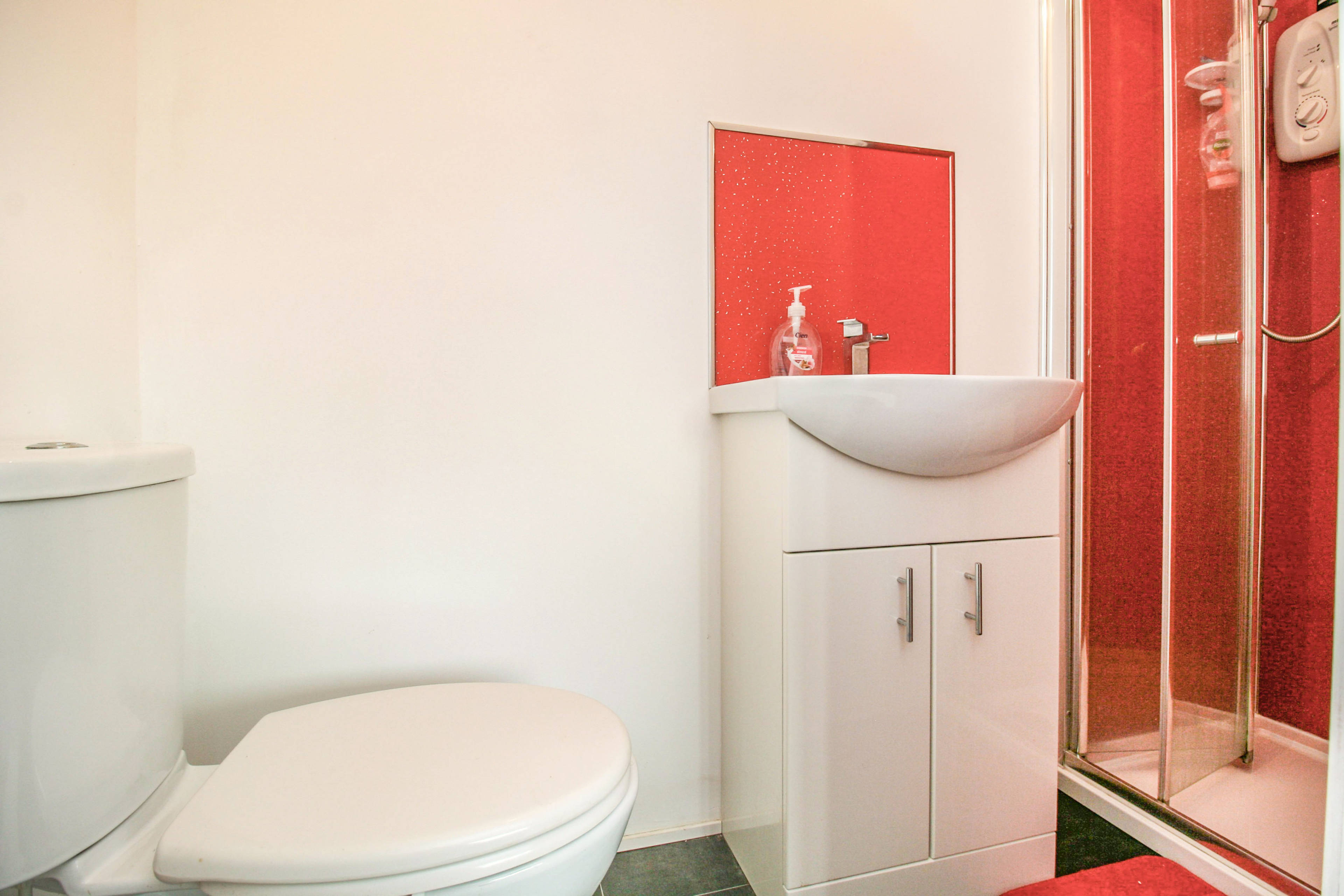 Master En-suite