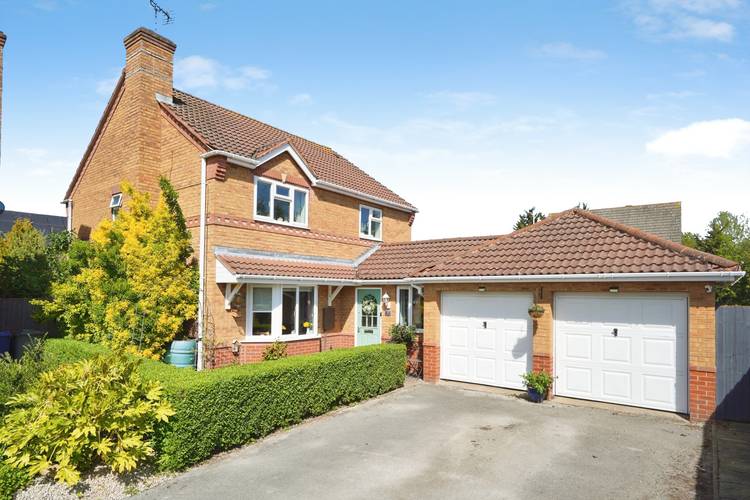 4 bedroom detached house