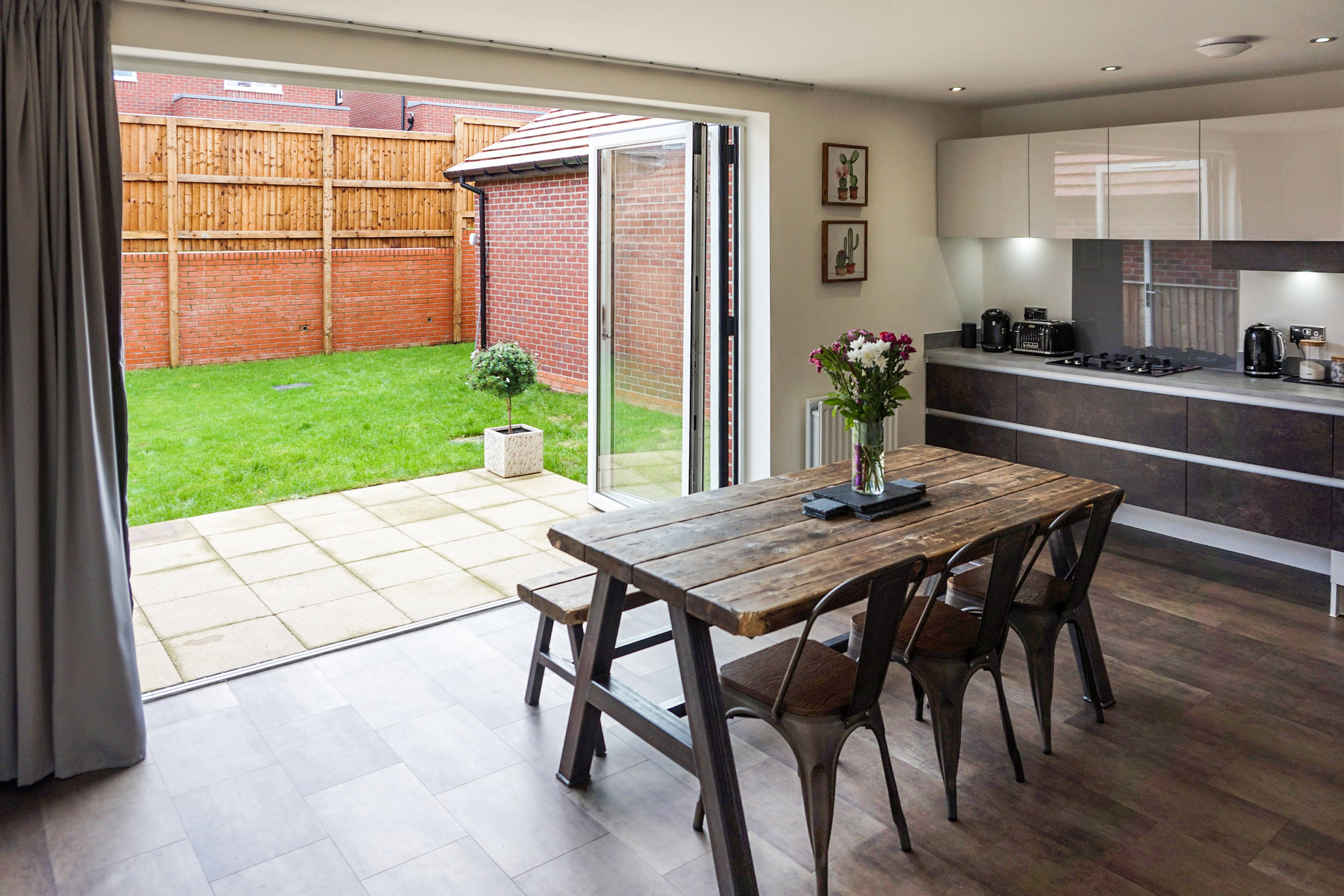 Kitchen/Dining Room