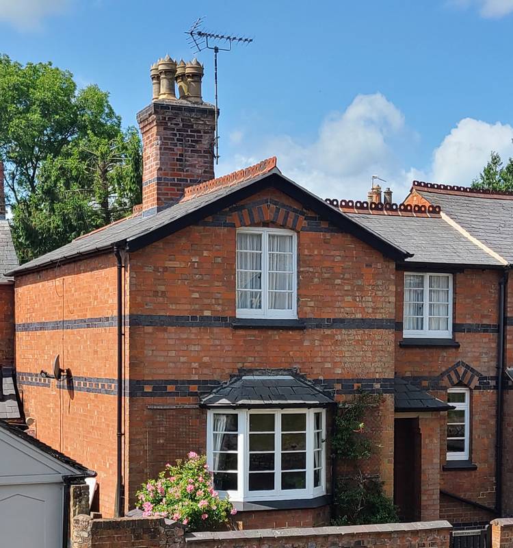 2 bedroom semi-detached house