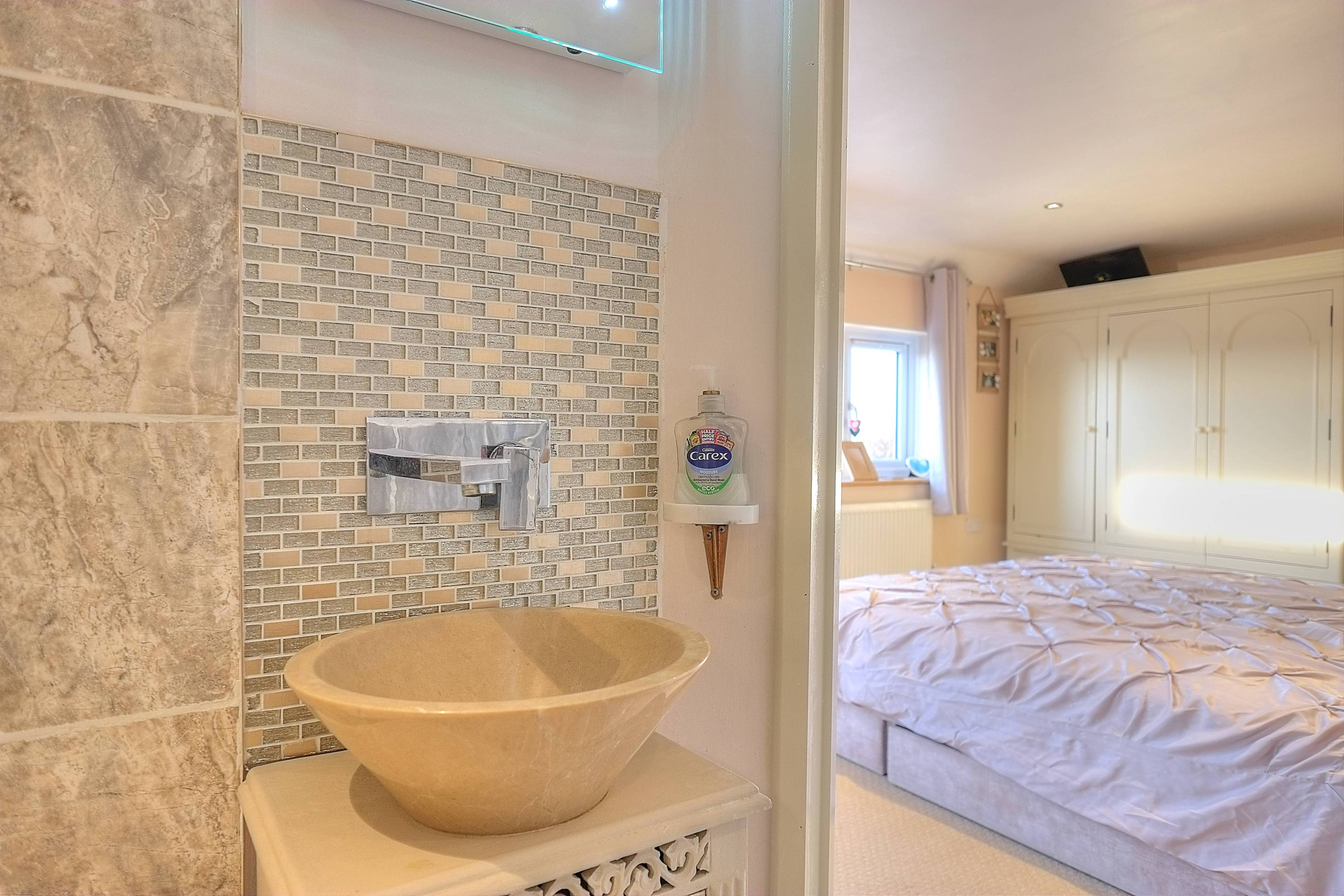 Master En-suite
