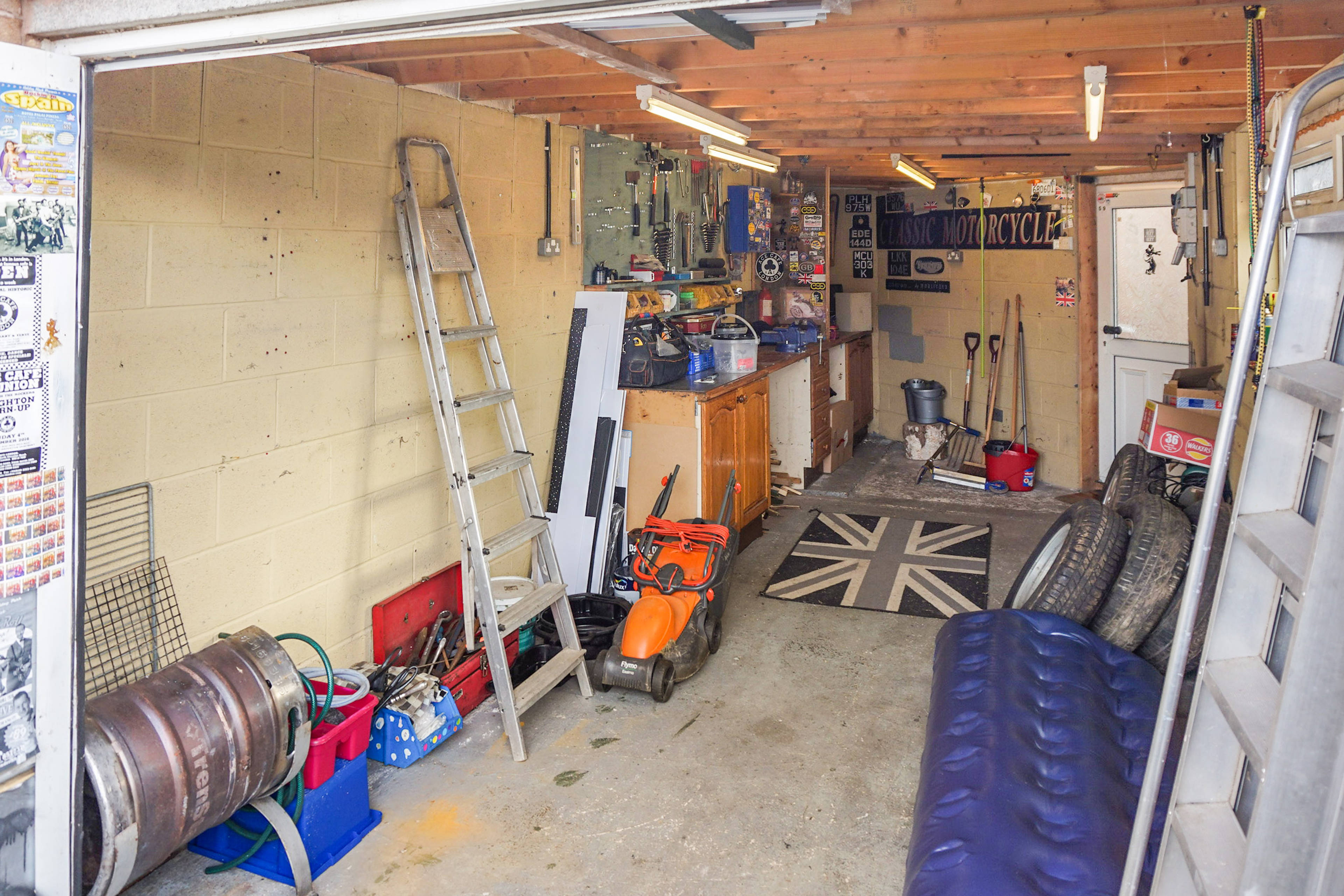 Garage