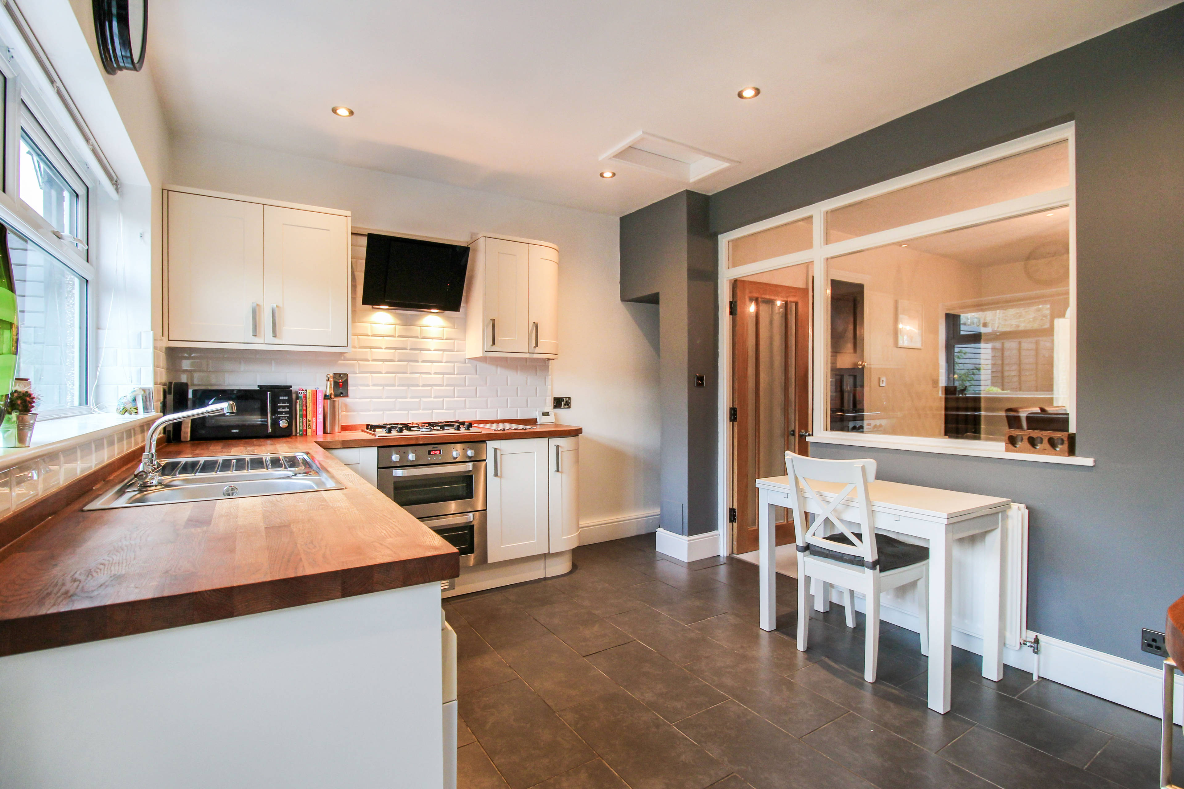 Kitchen/Breakfast
