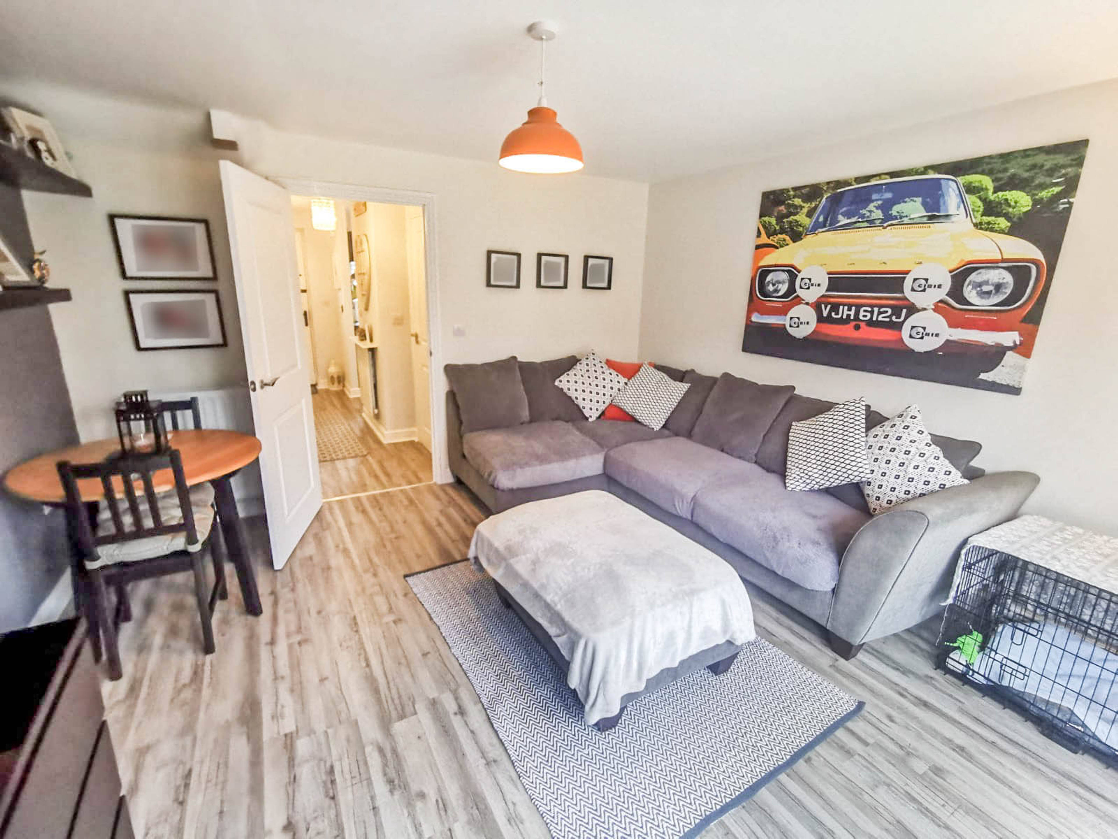 Lounge/Dining Room