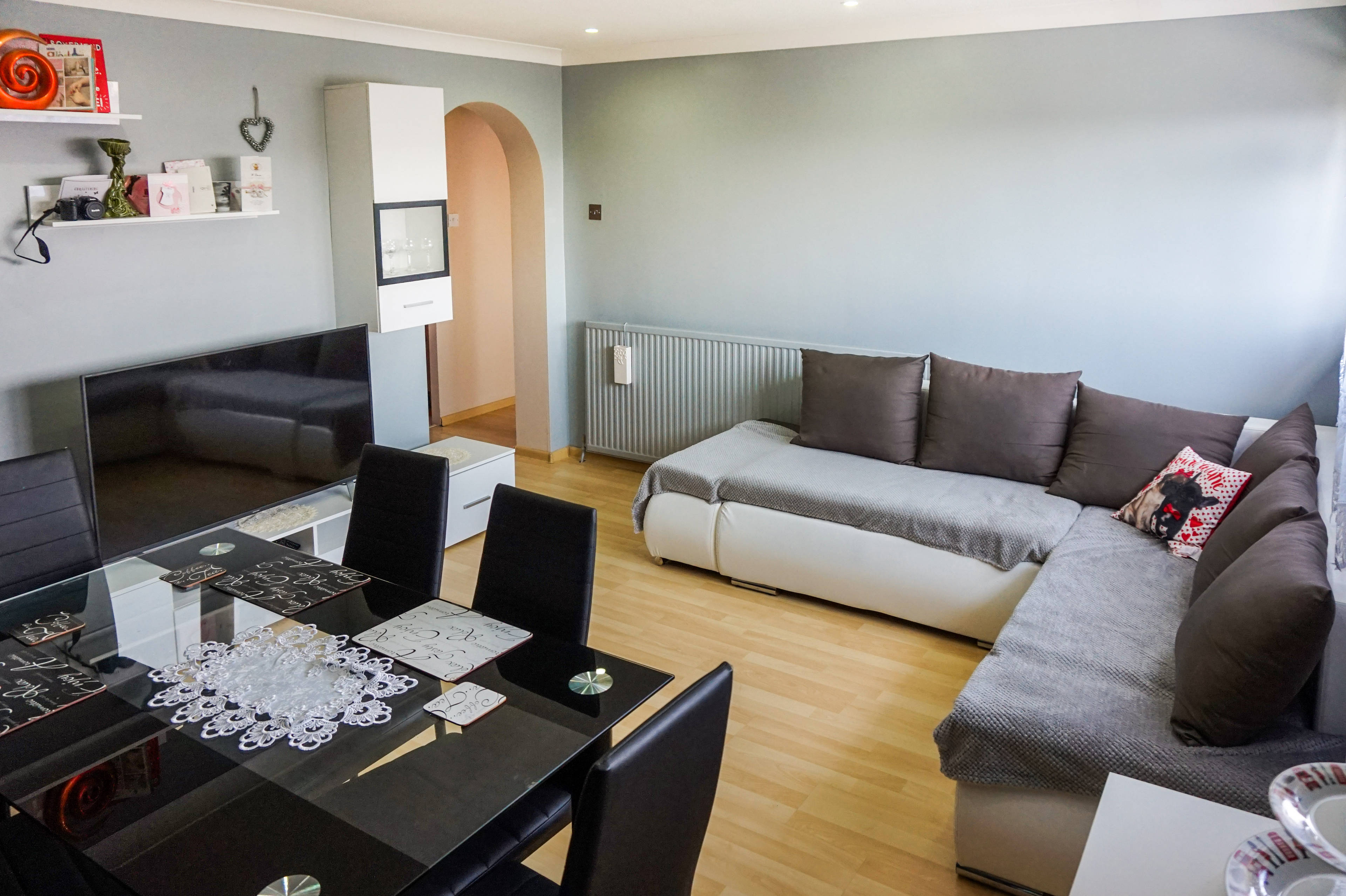 Lounge/Dining Room