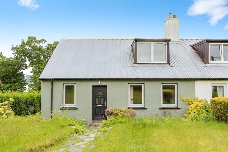 3 bedroom semi-detached house
