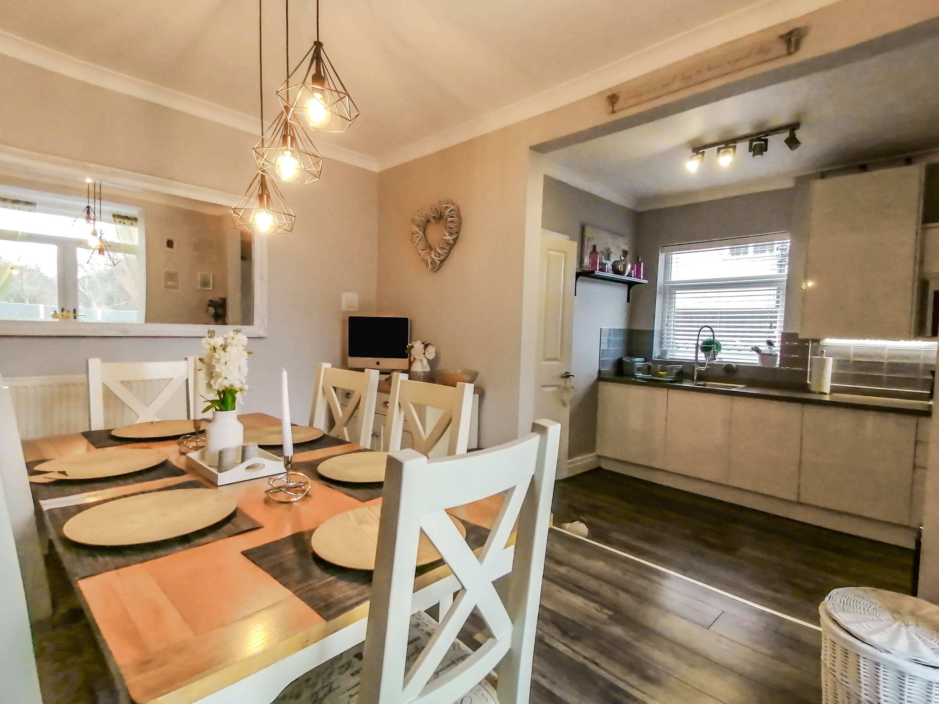 Kitchen/Dining Room
