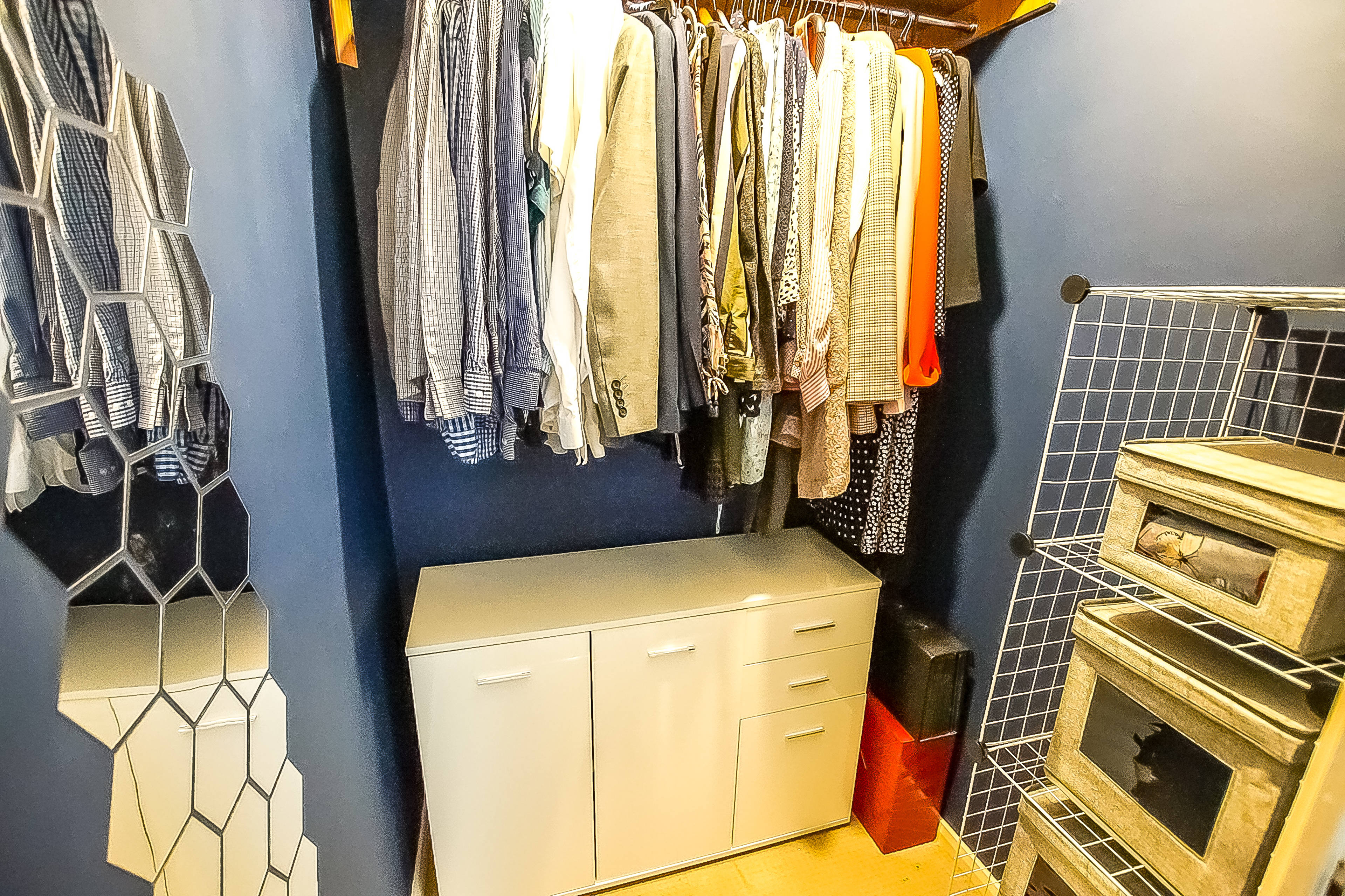 Walk-in Wardrobe