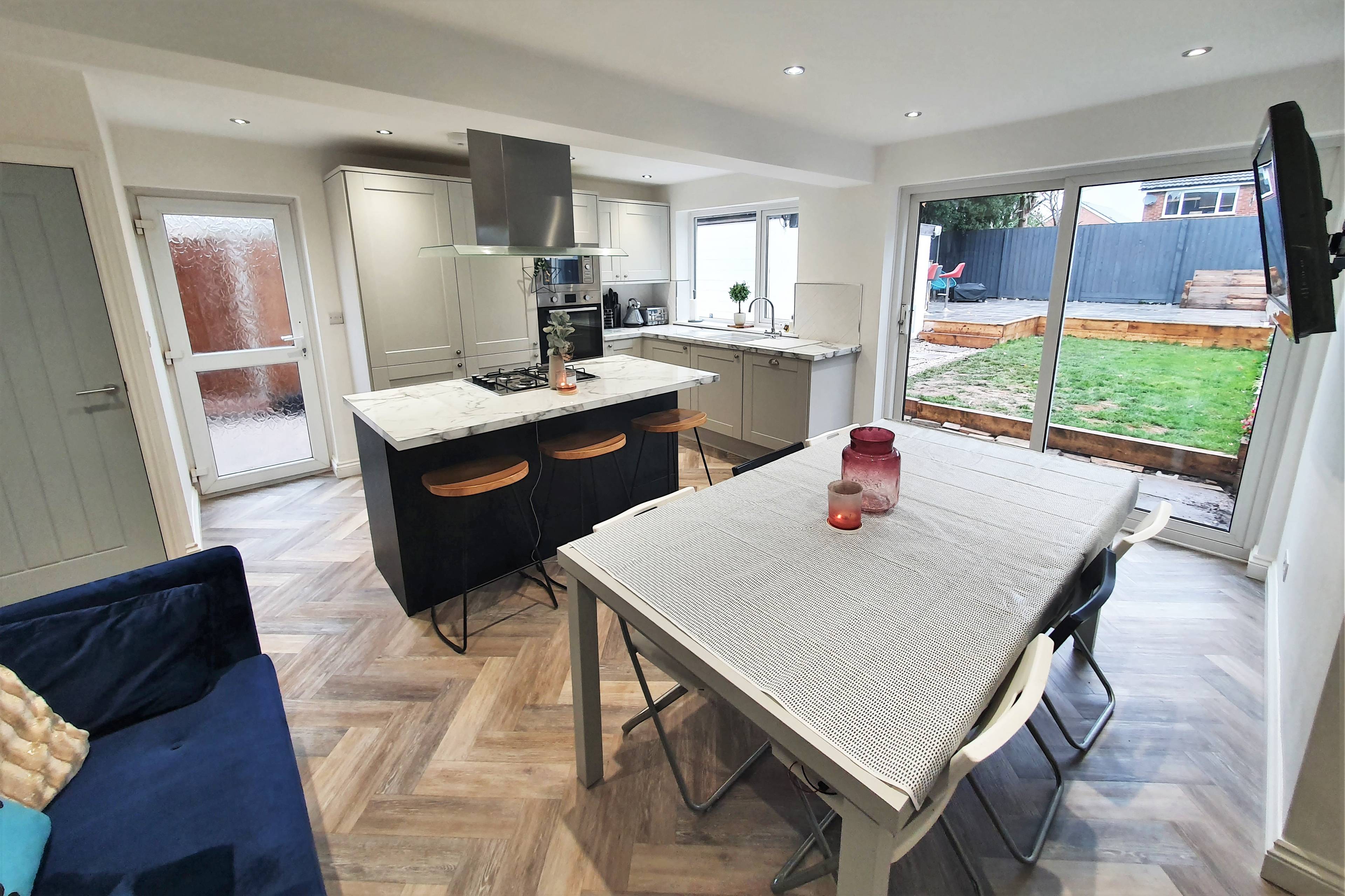 Kitchen/Family Room