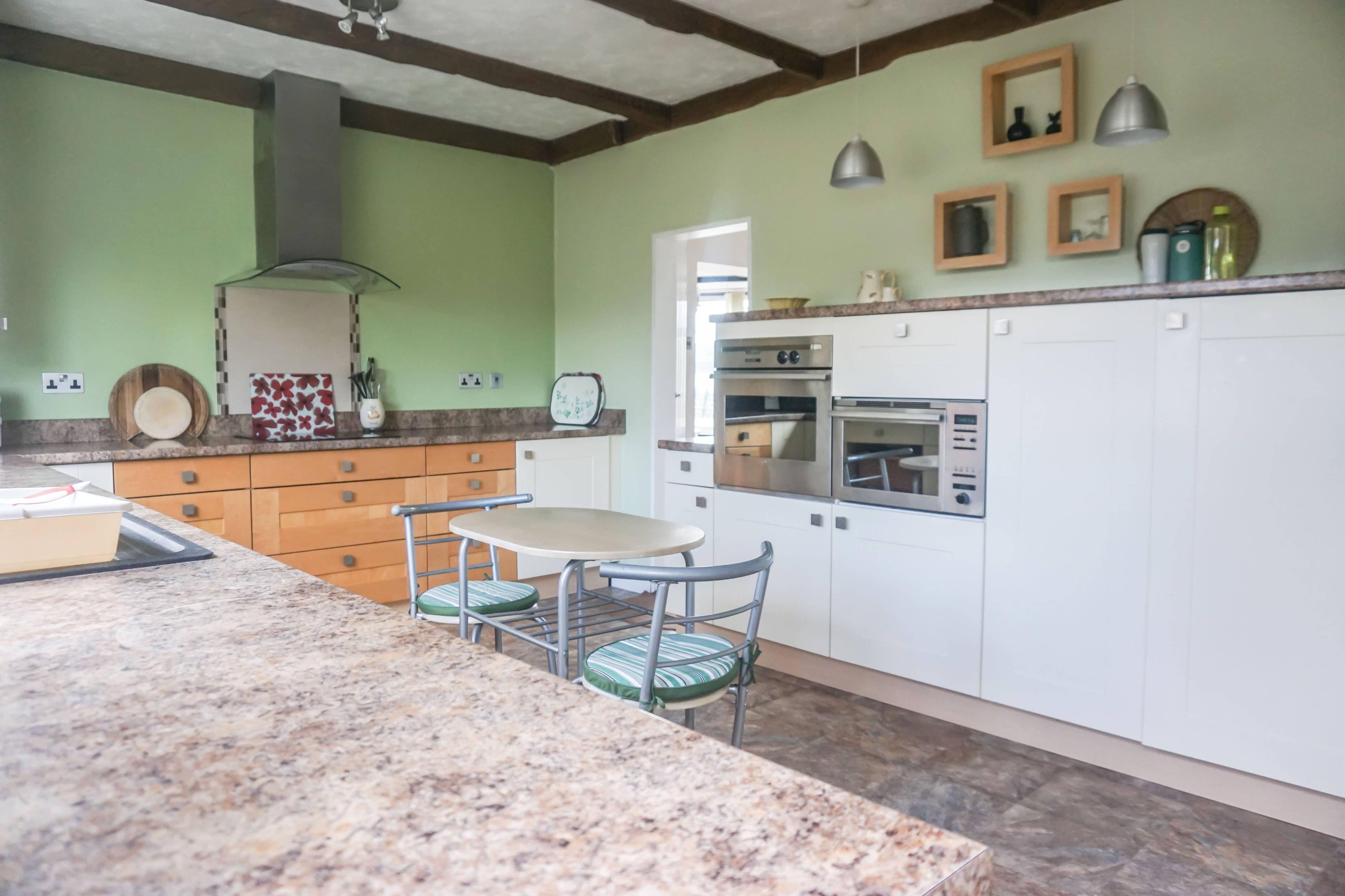 Kitchen/Breakfast