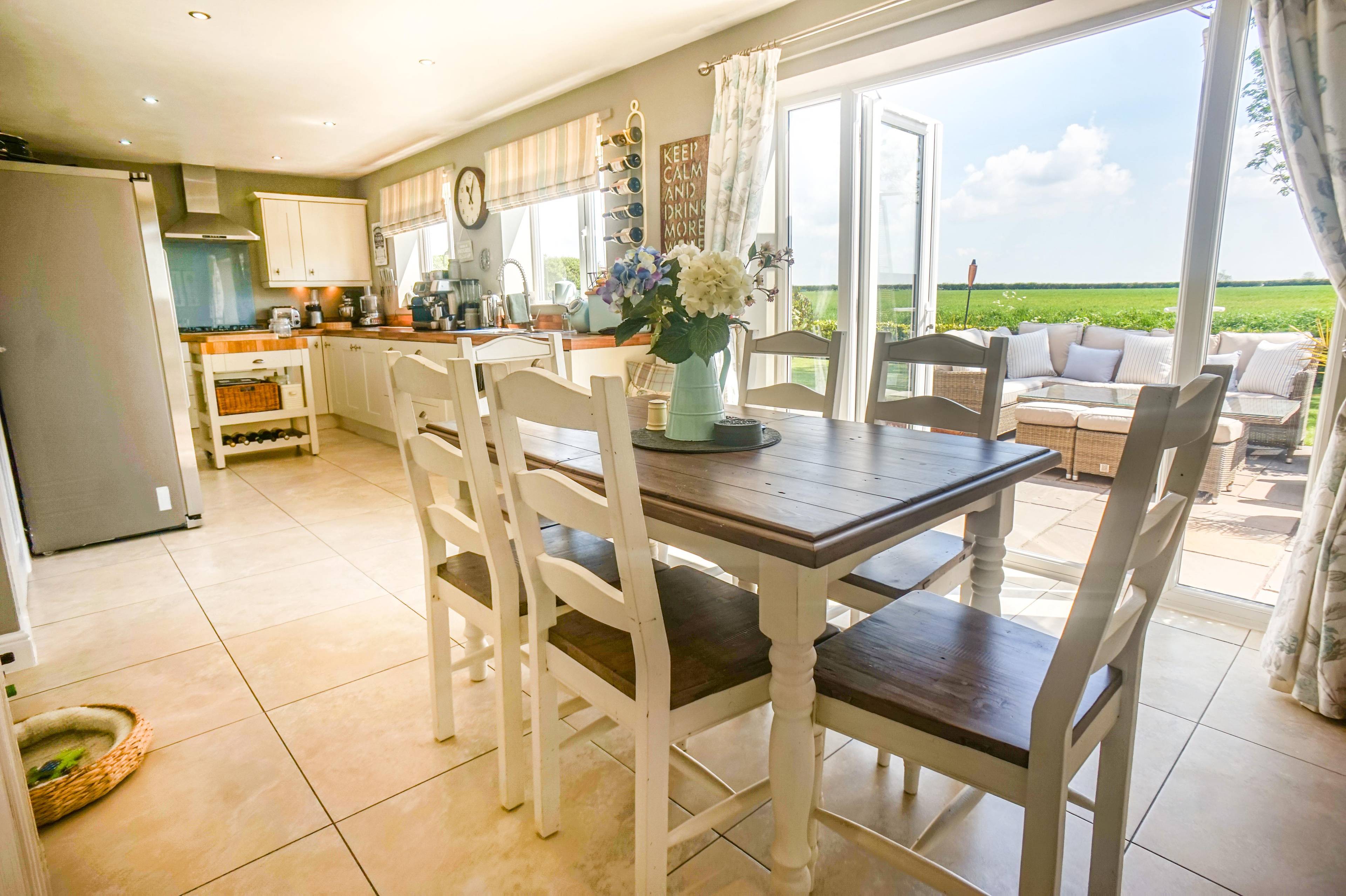 Kitchen/Dining Room