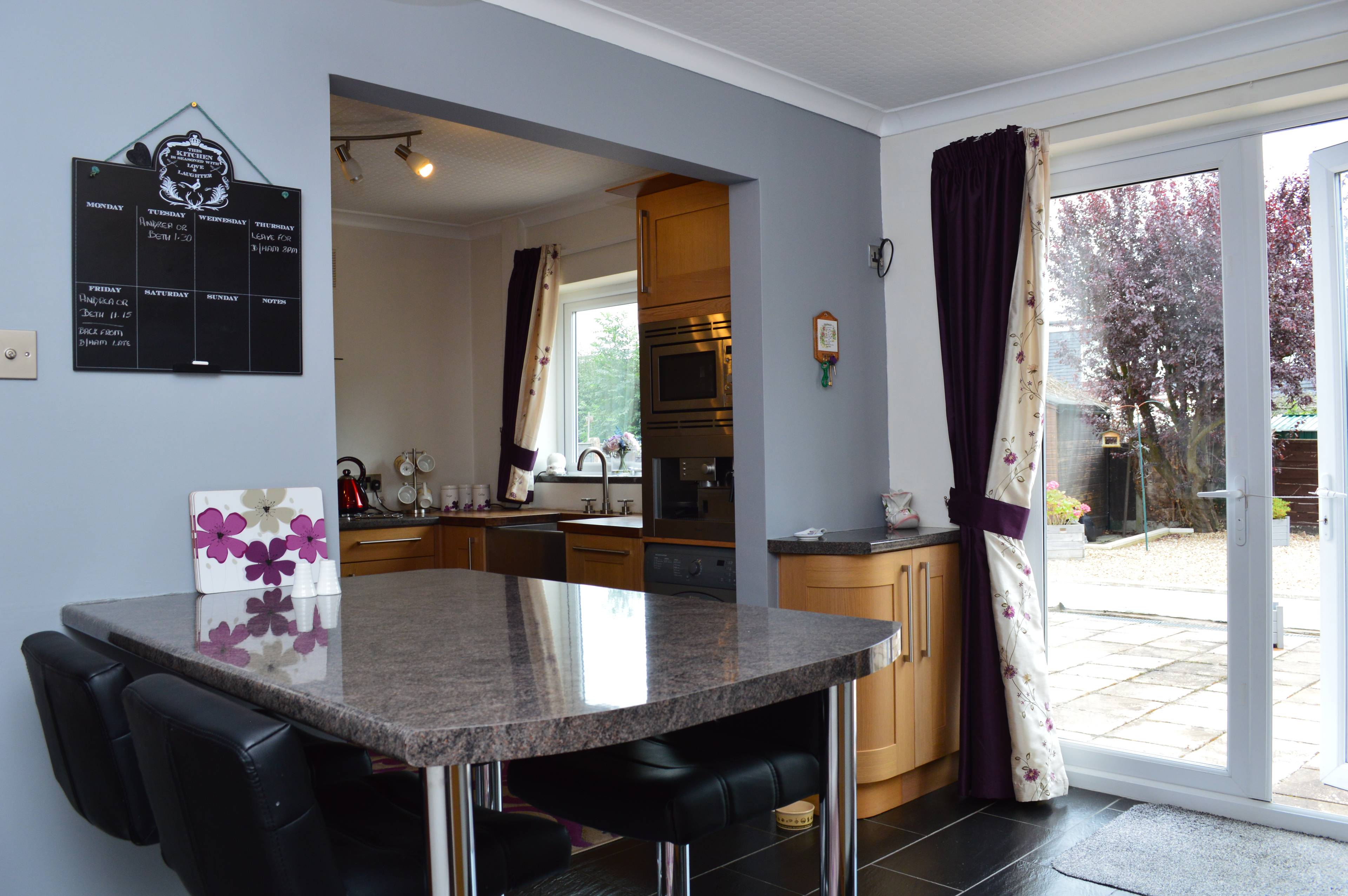 Kitchen / Breakfast