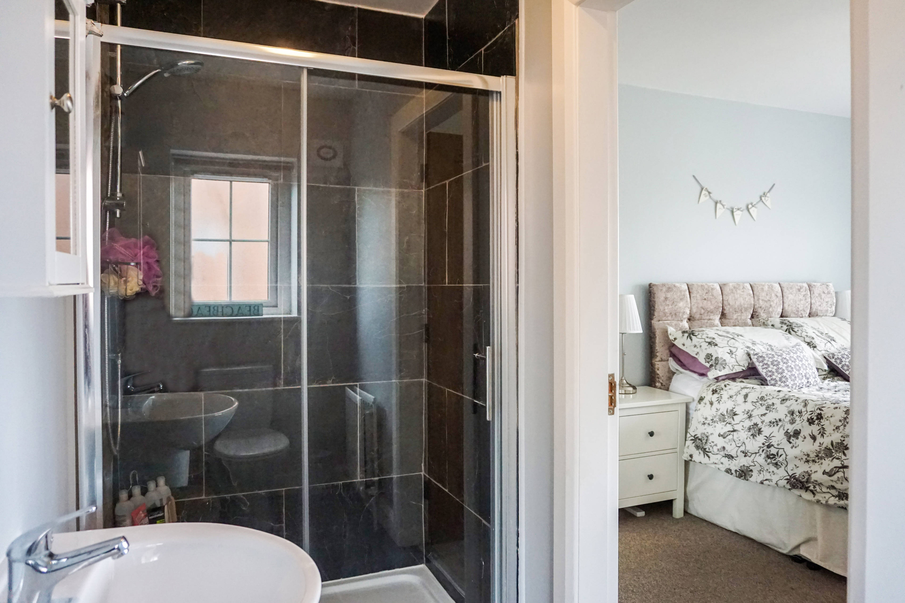 Master En-suite