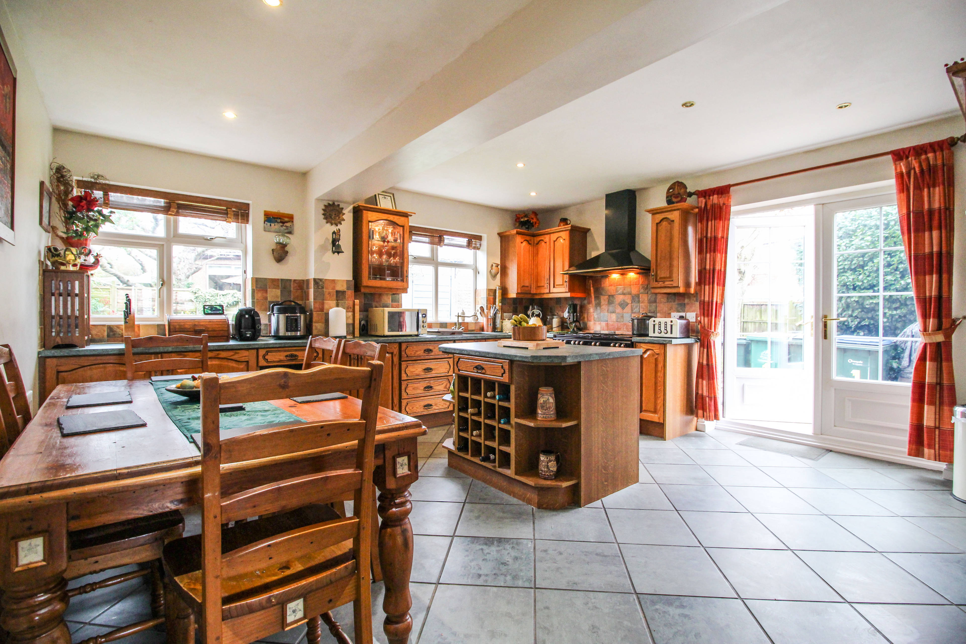 Kitchen/Dining Room