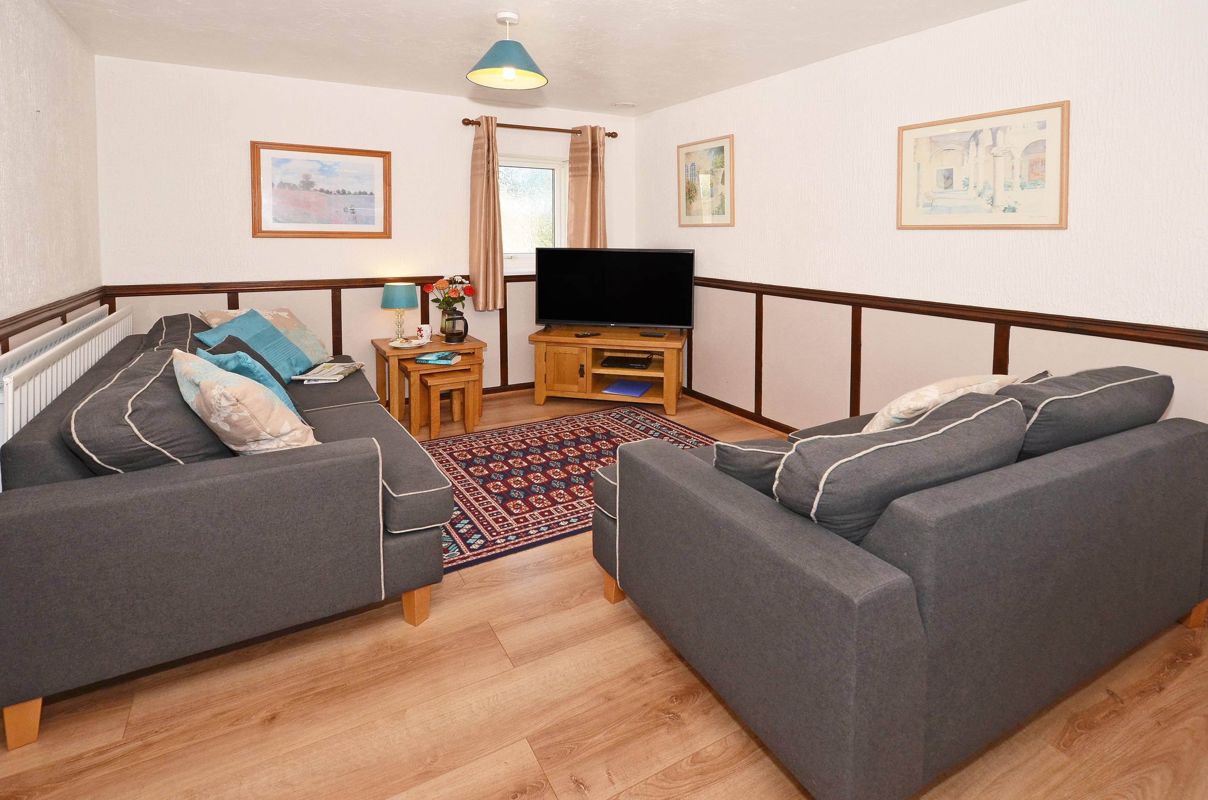 Holiday Cottage 3
