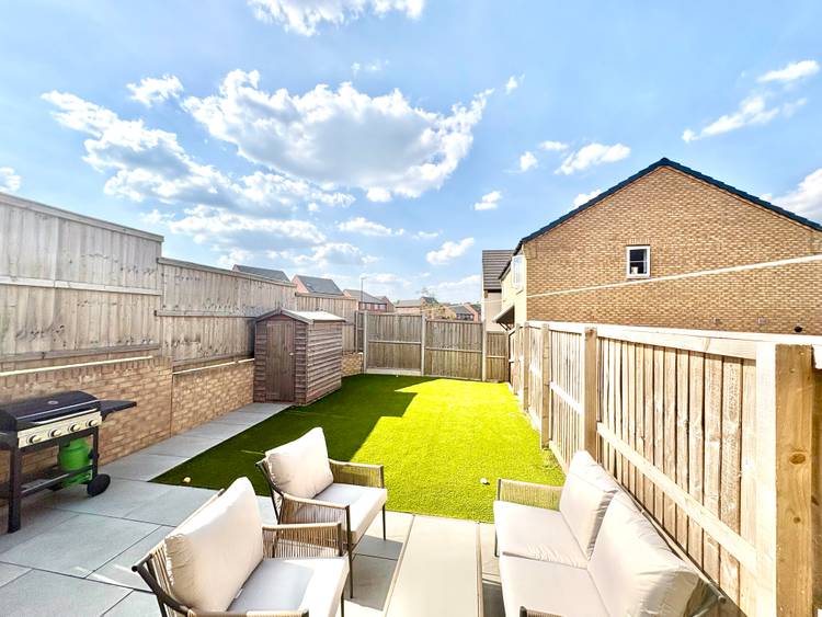 2 bedroom semi-detached house