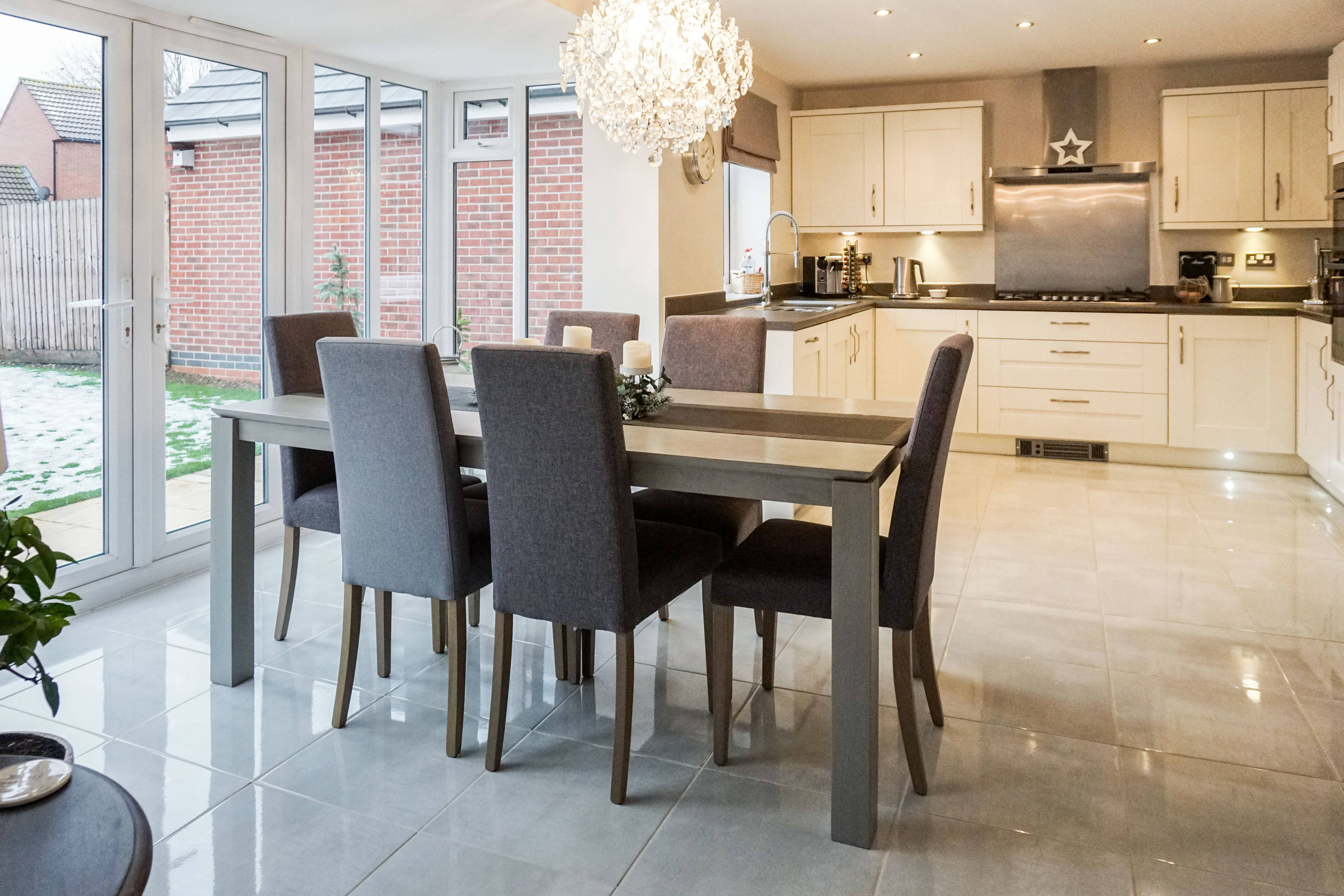 Kitchen/Dining Room