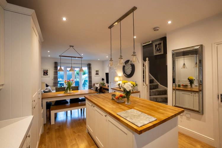 3 bedroom semi-detached house