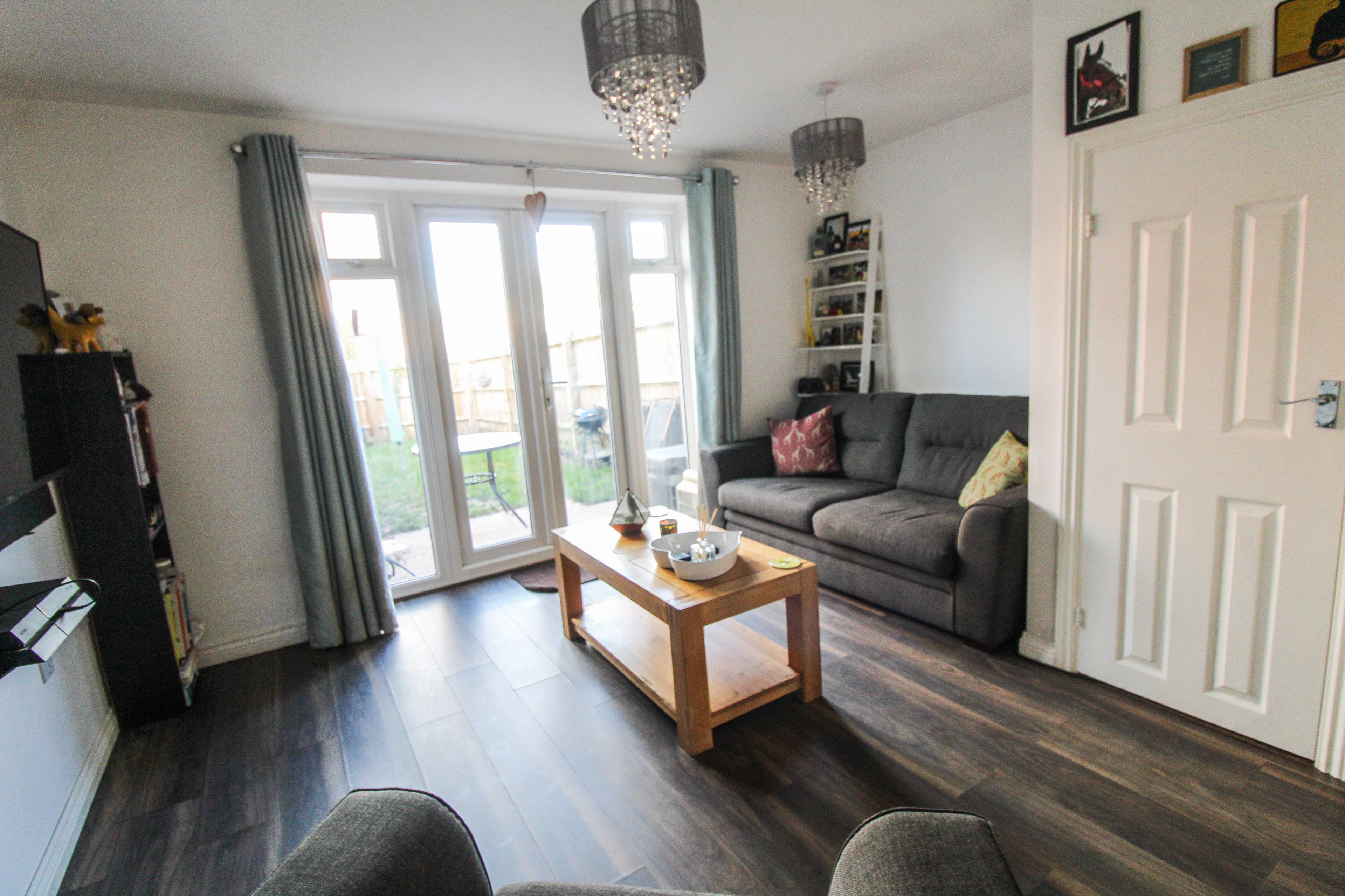 Lounge/Dining Room