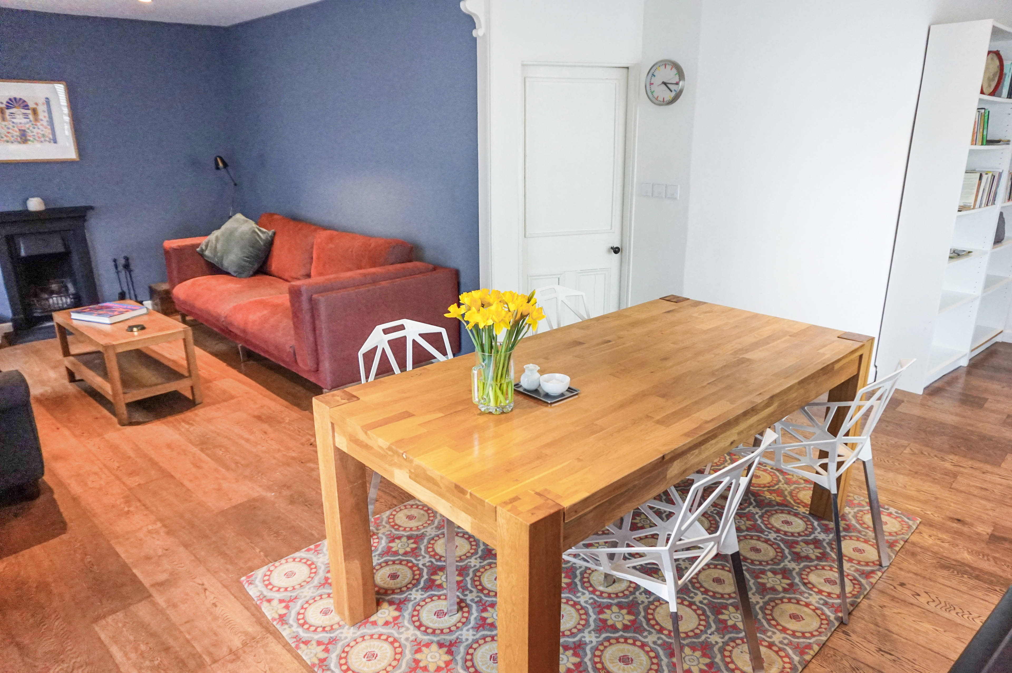 Lounge/Dining Room