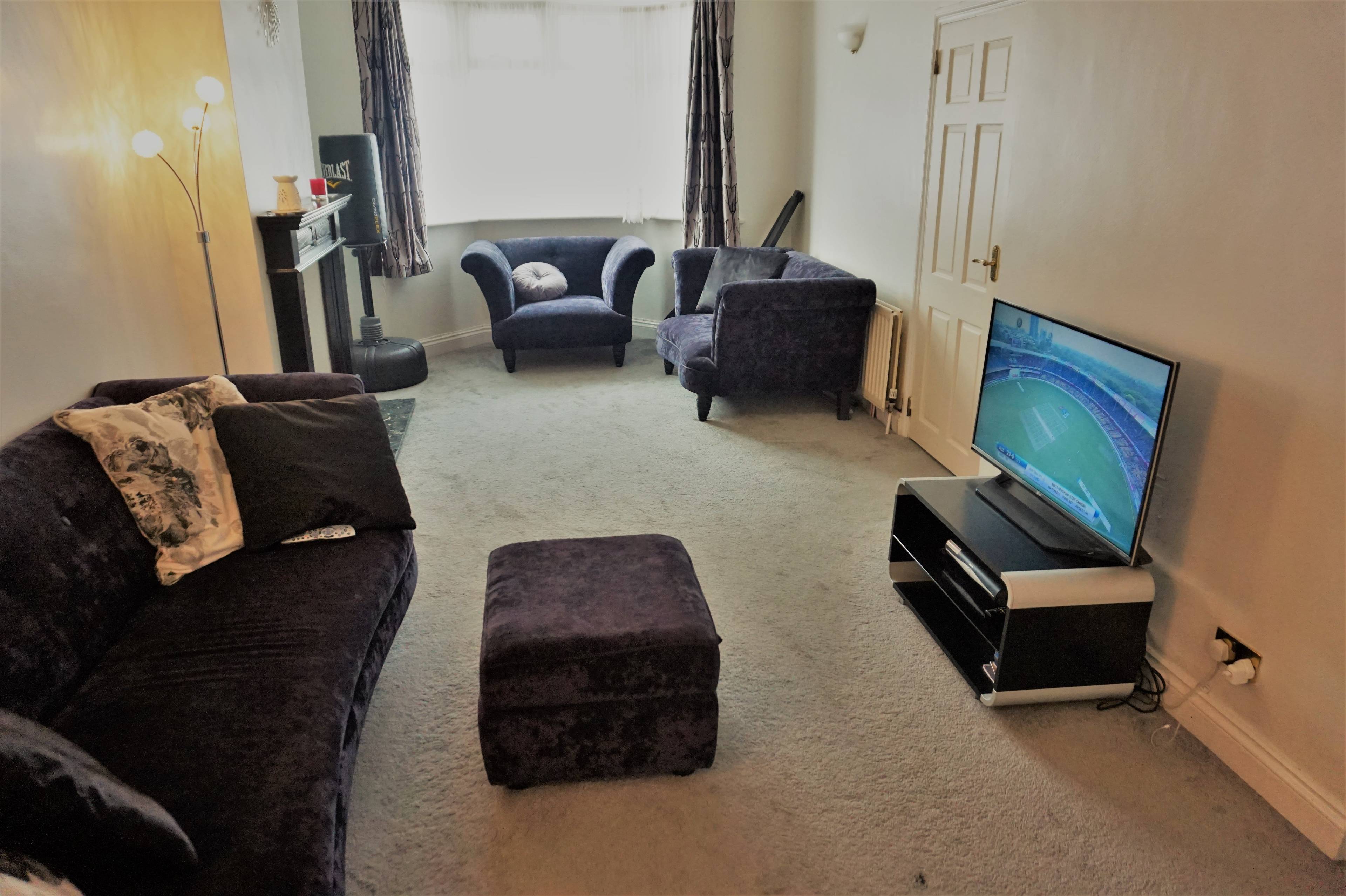 Lounge/Dining Room
