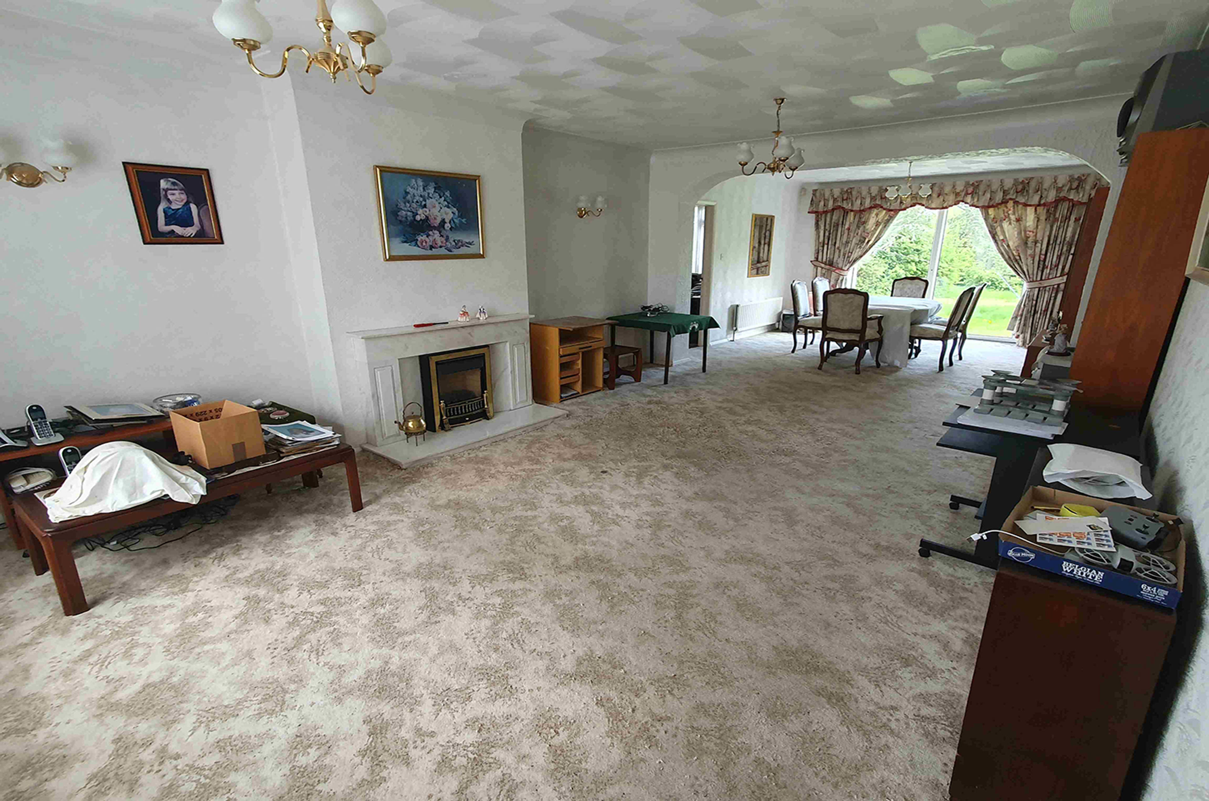 Lounge/Dining Room