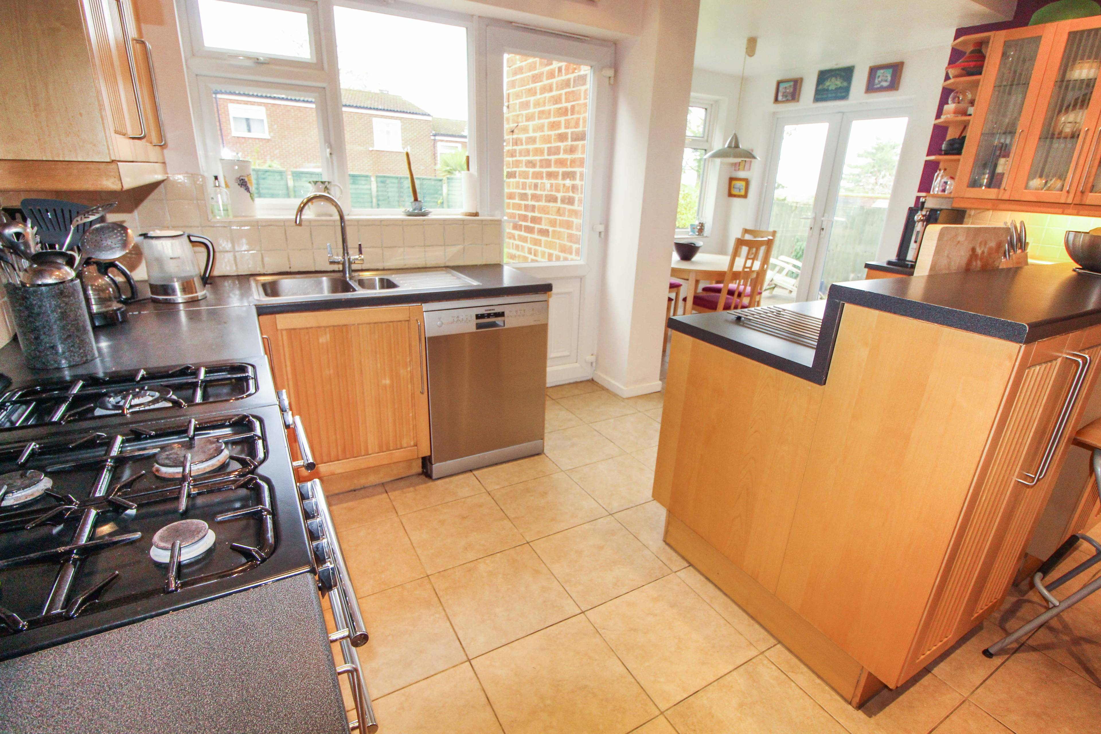Kitchen/Breakfast