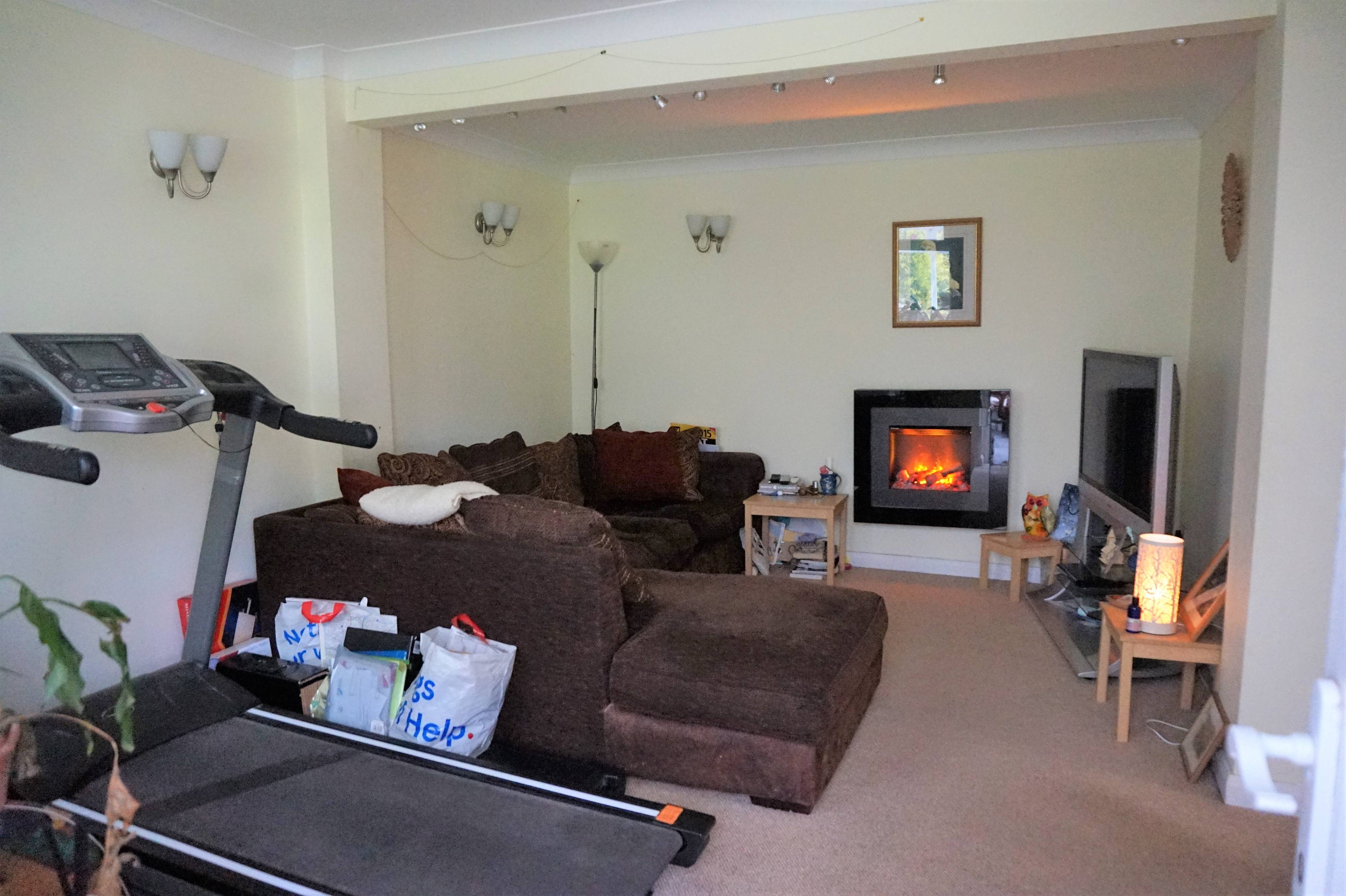 Lounge/Family/Games