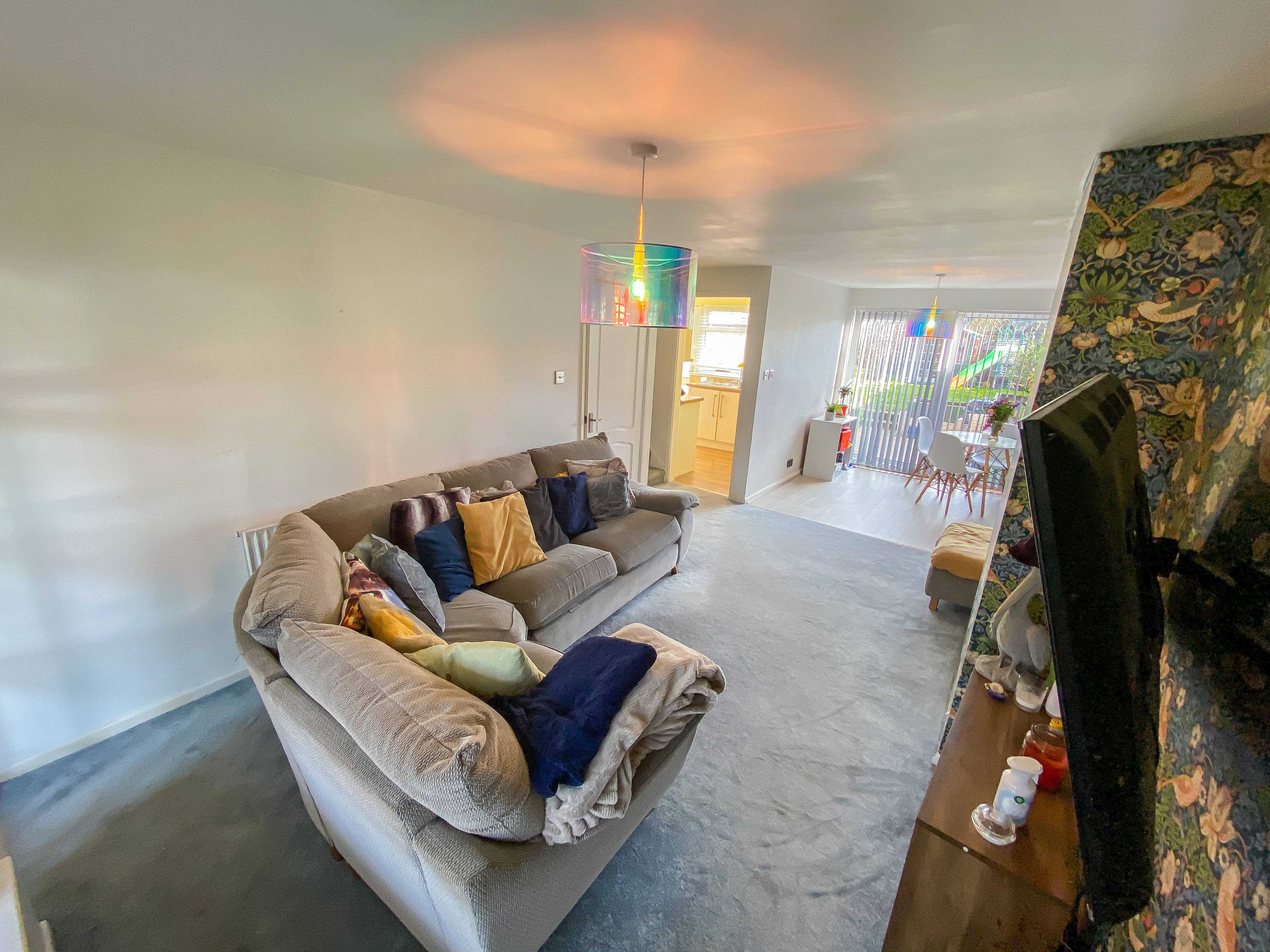 Lounge/Dining Room