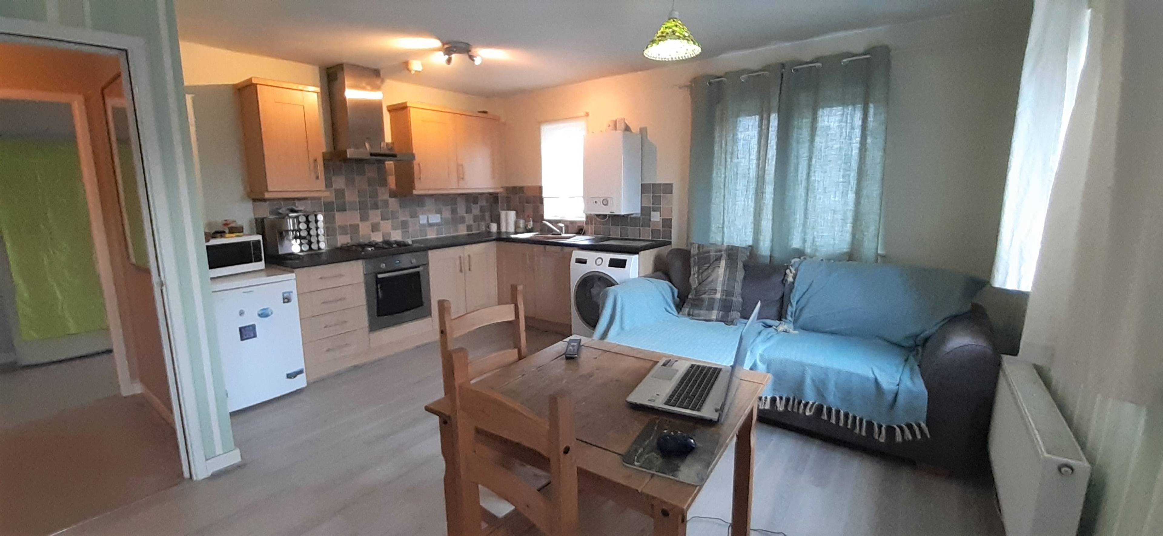 Lodge Kitchen/Living