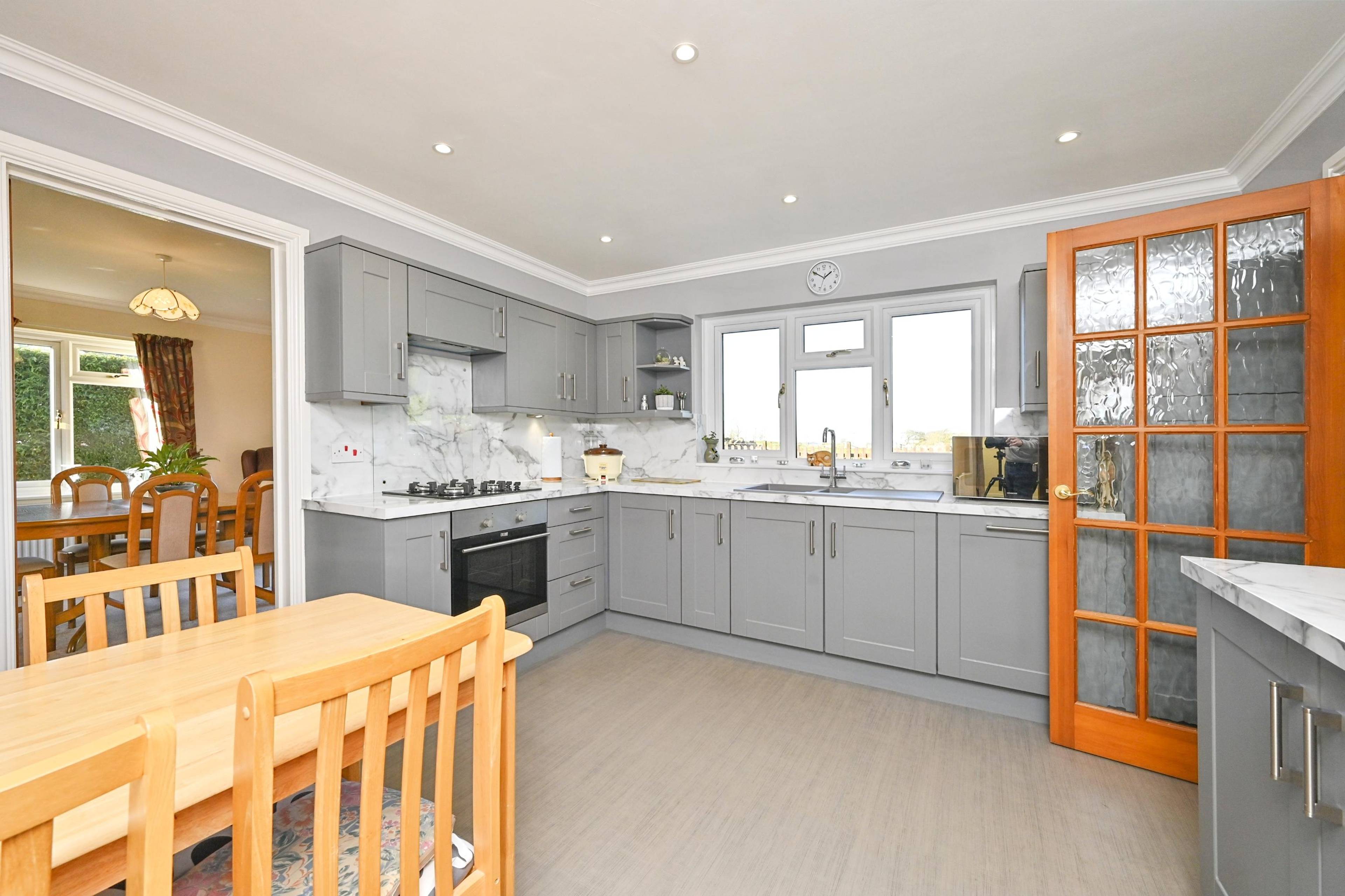 Kitchen/Breakfast