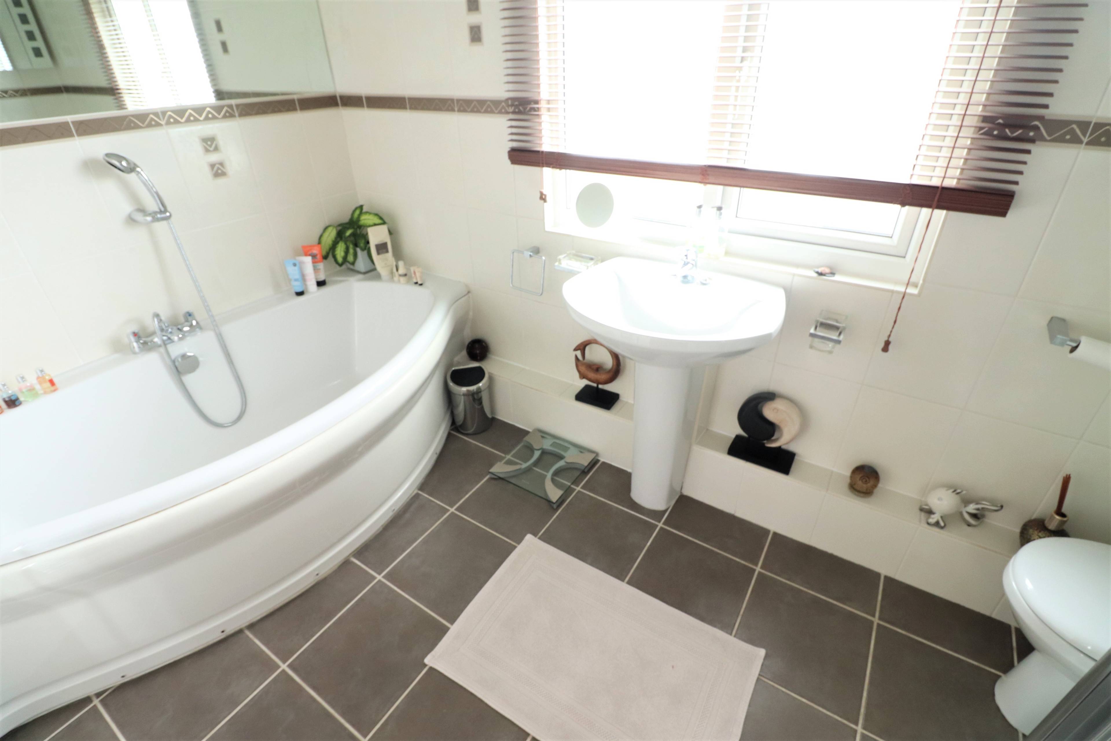 Master En-suite