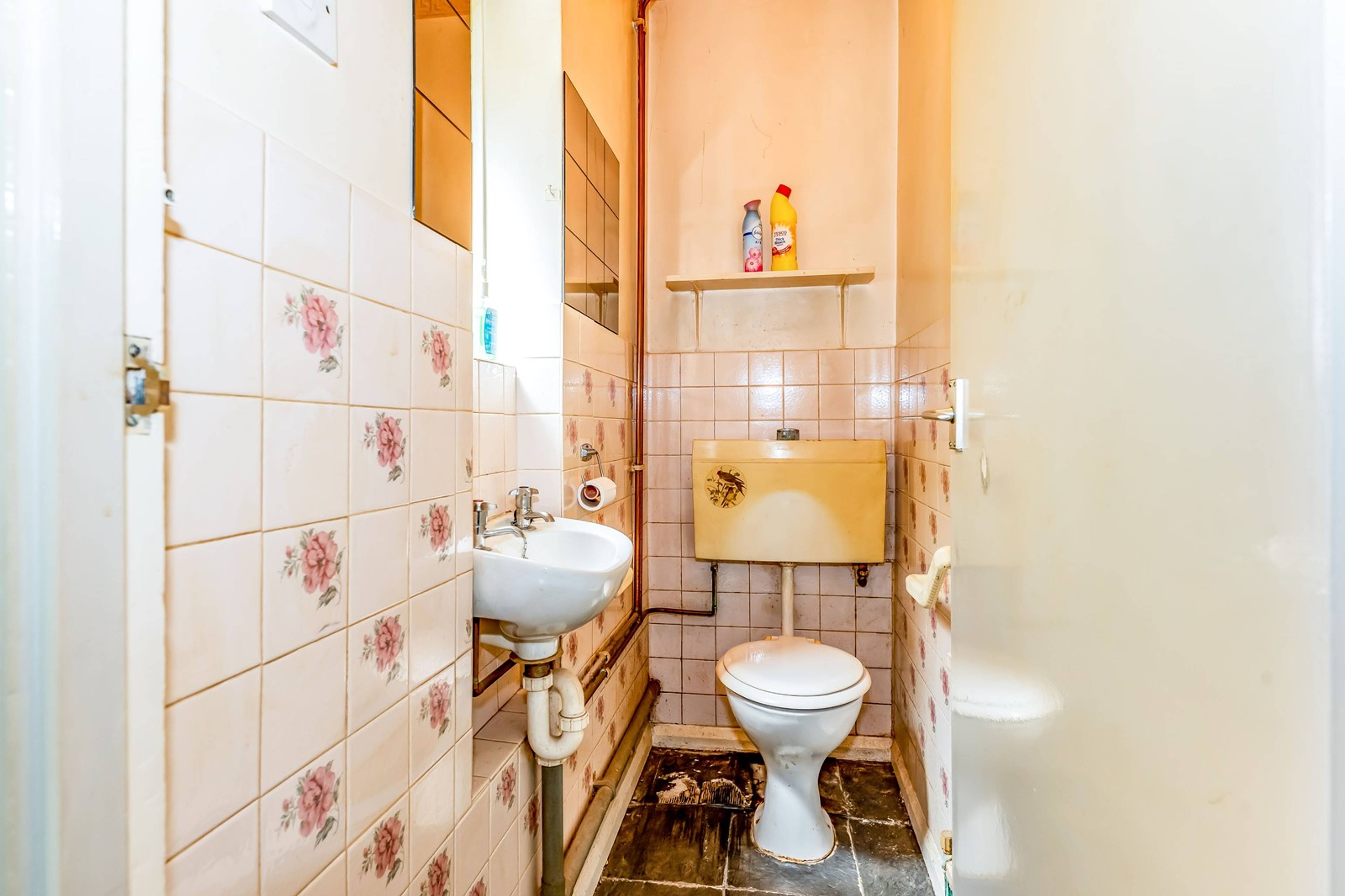 Downstairs Cloakroom
