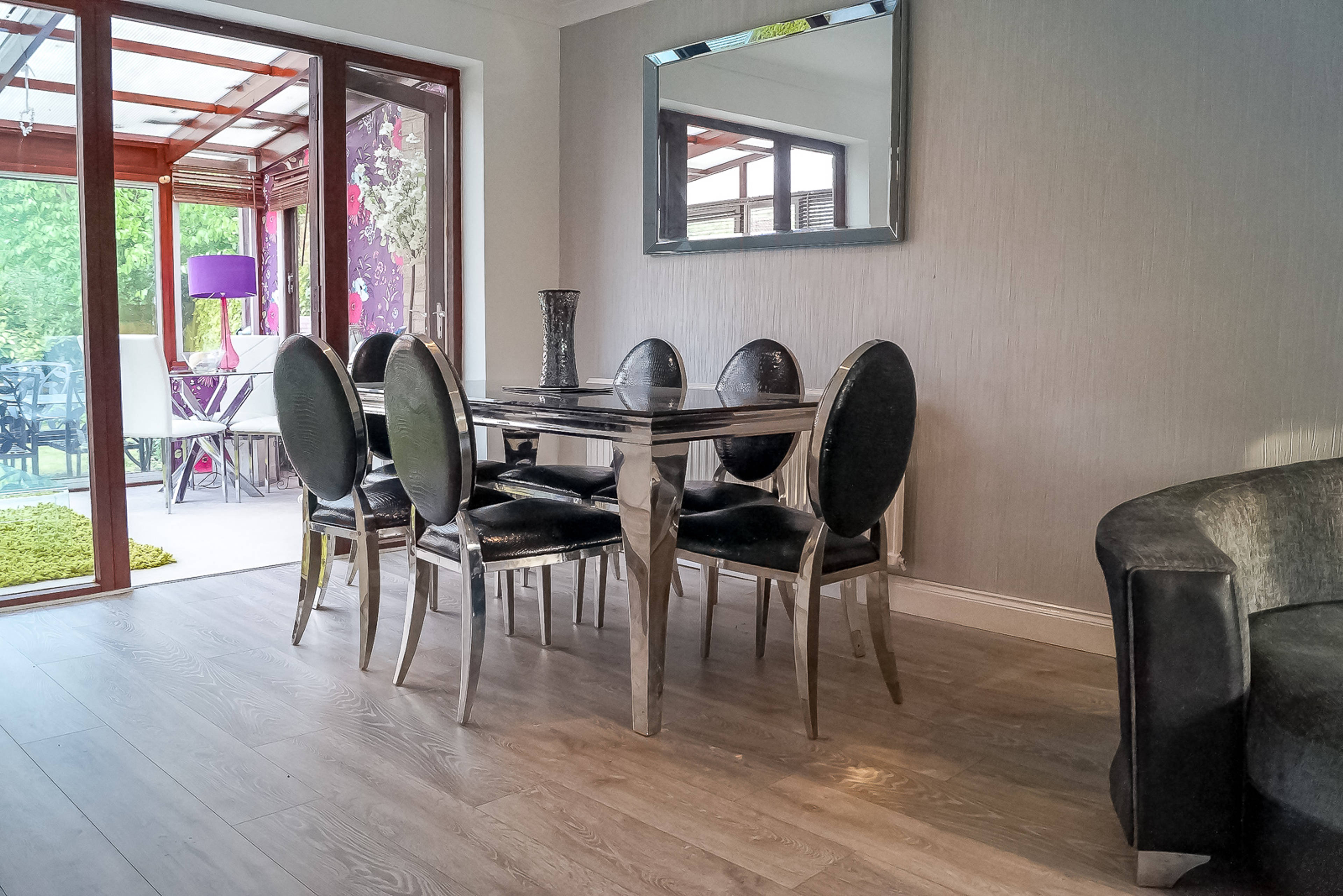 Lounge/Dining Room