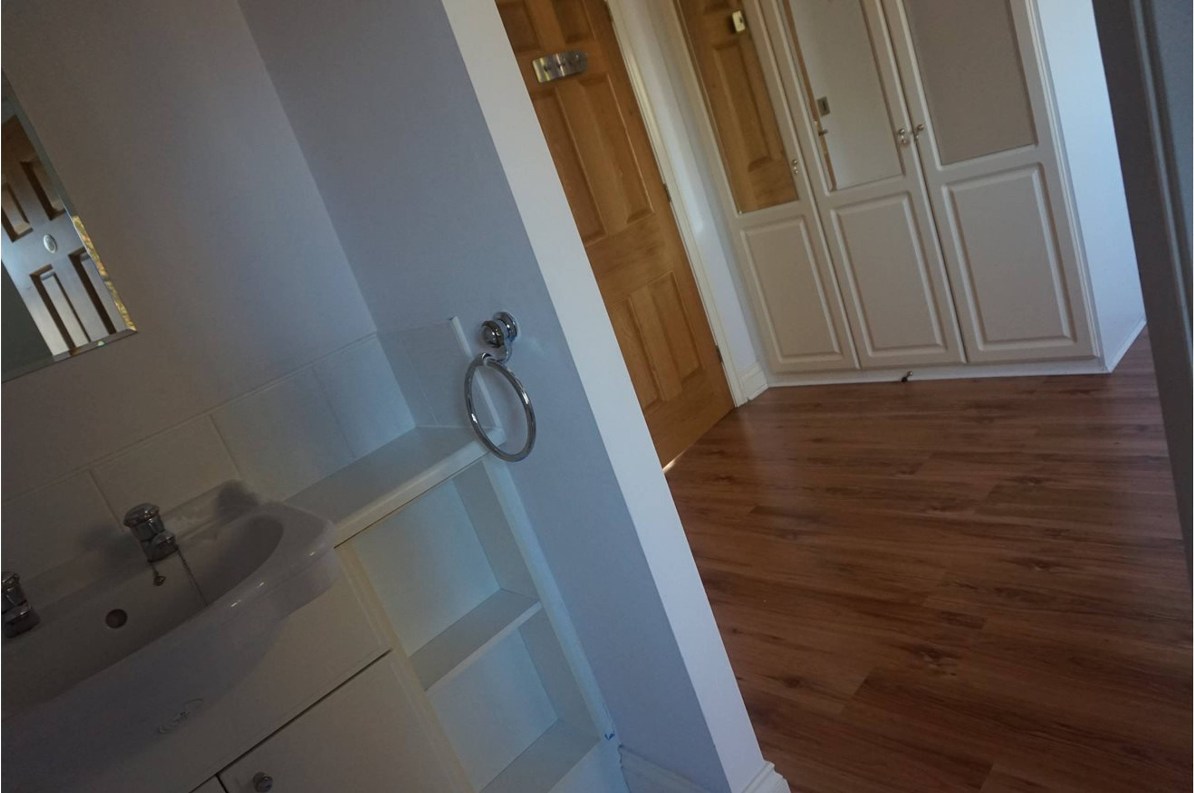 Jack & Jill En-suite