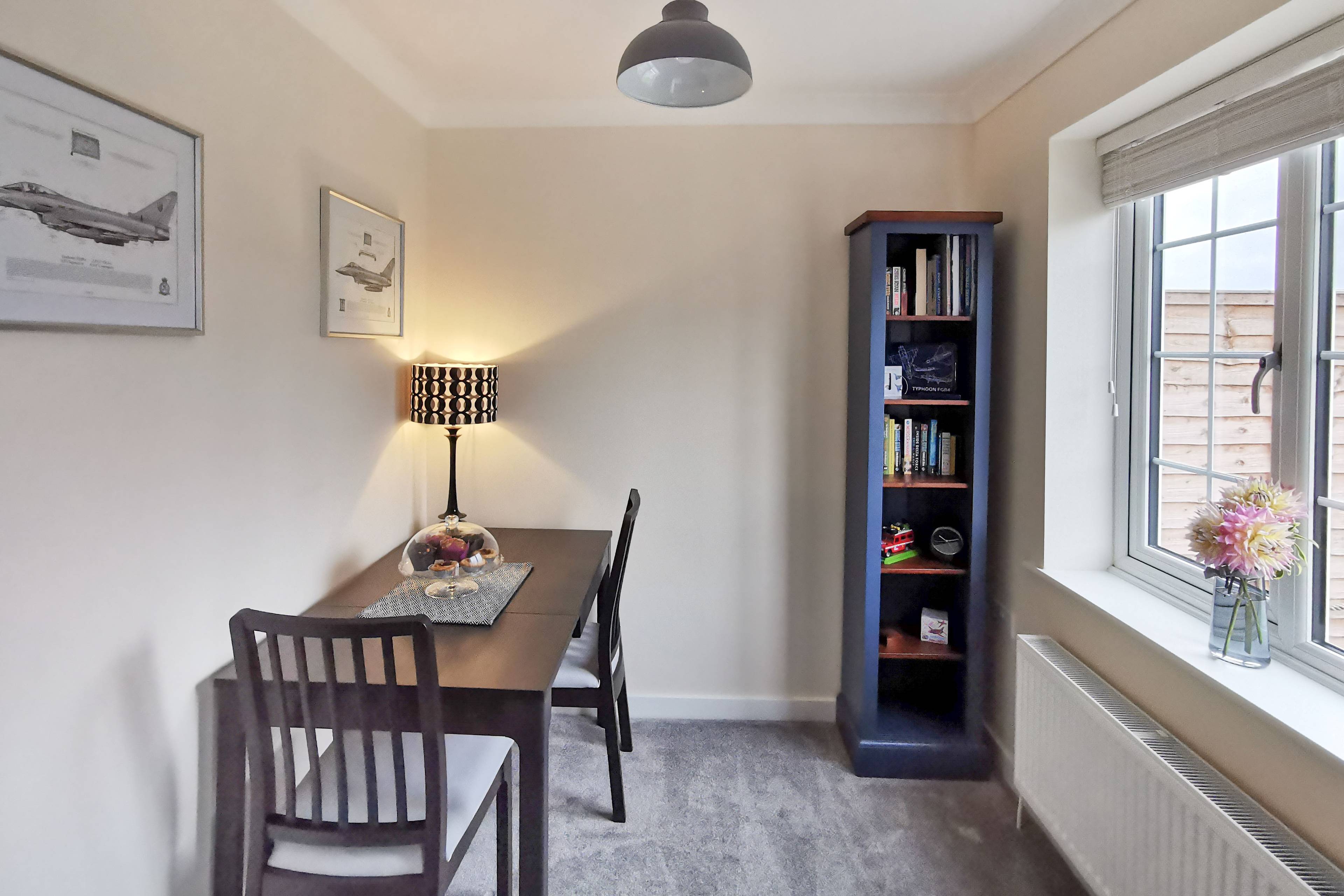 Lounge/Dining Room