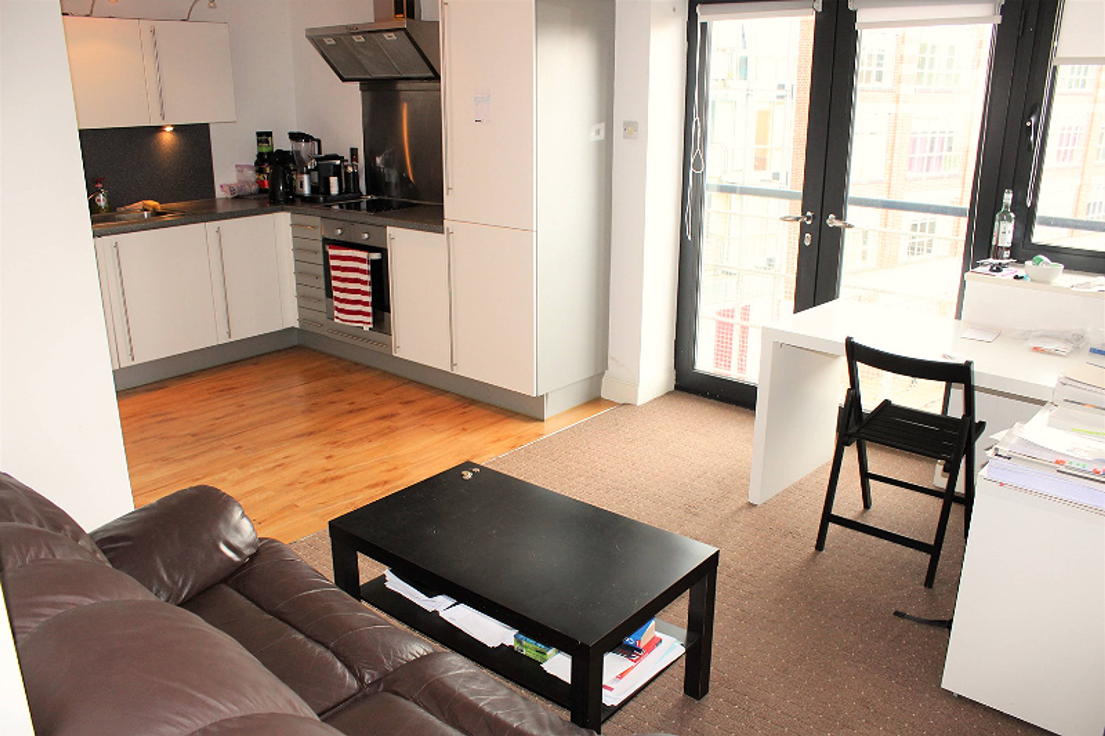Lounge / Kitchen