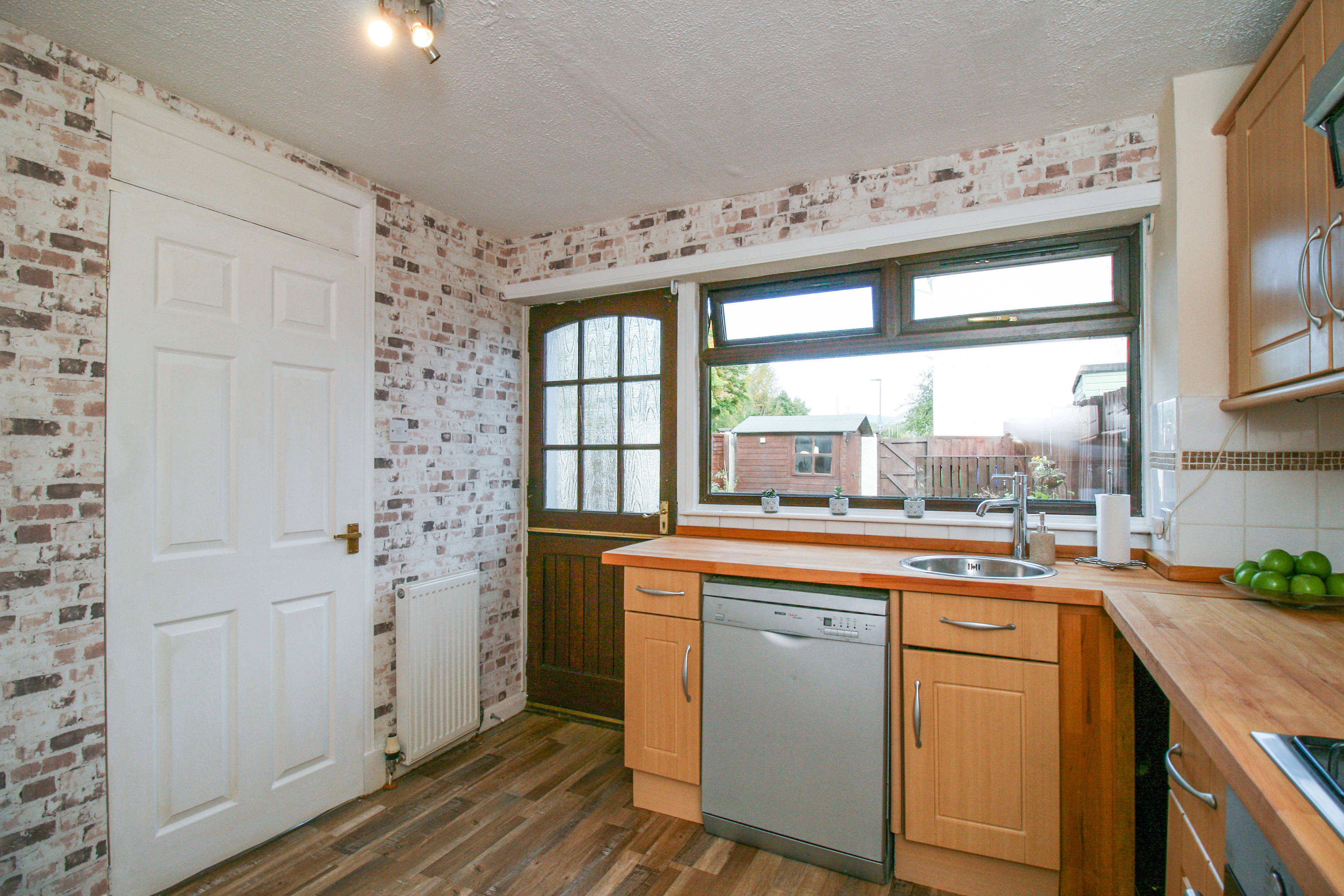 Kitchen/Breakfast