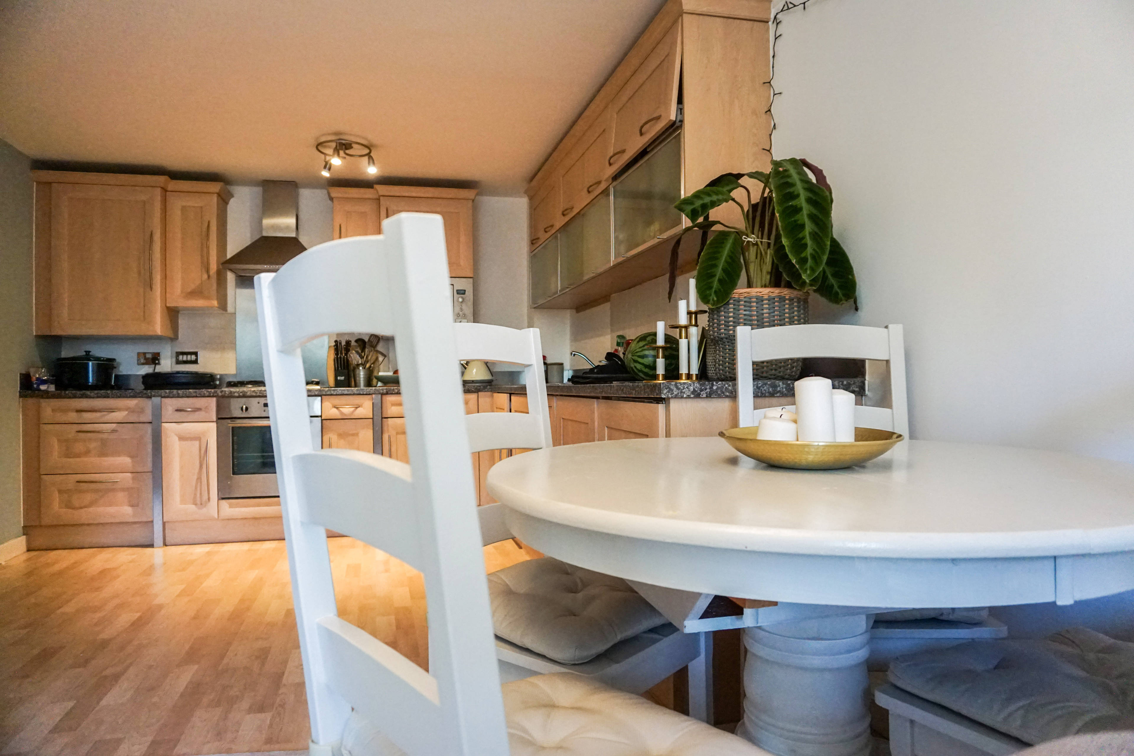 Lounge / Kitchen