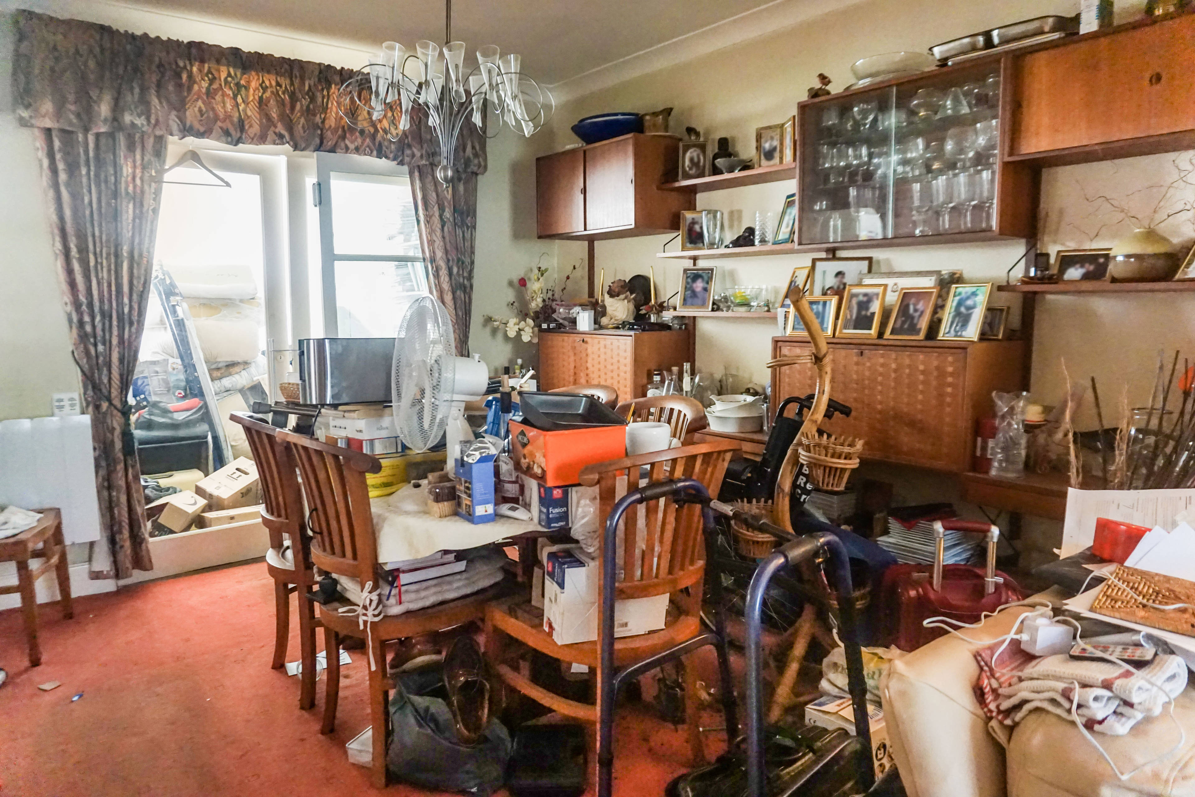 Lounge/Dining Room