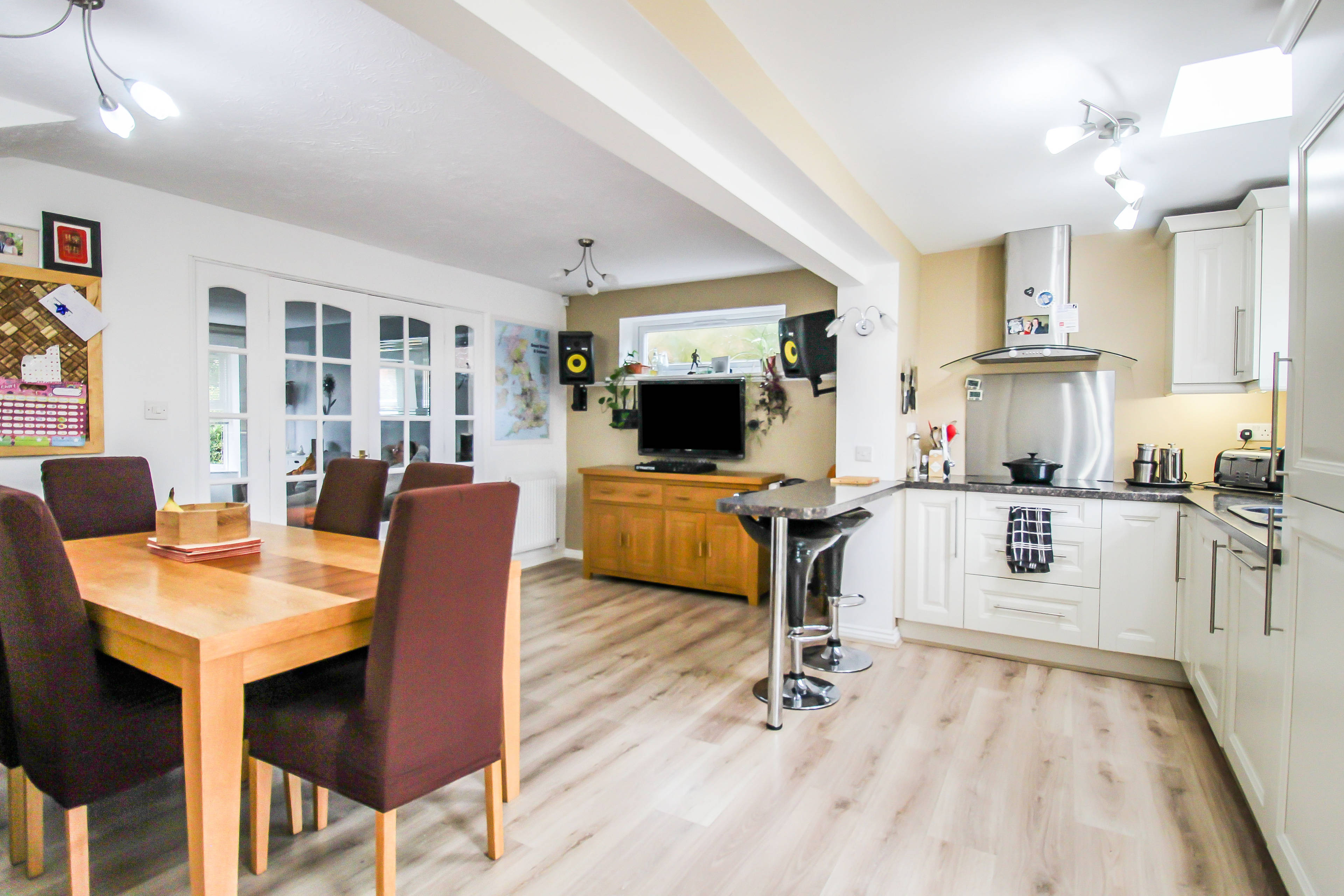 Kitchen/dining Room