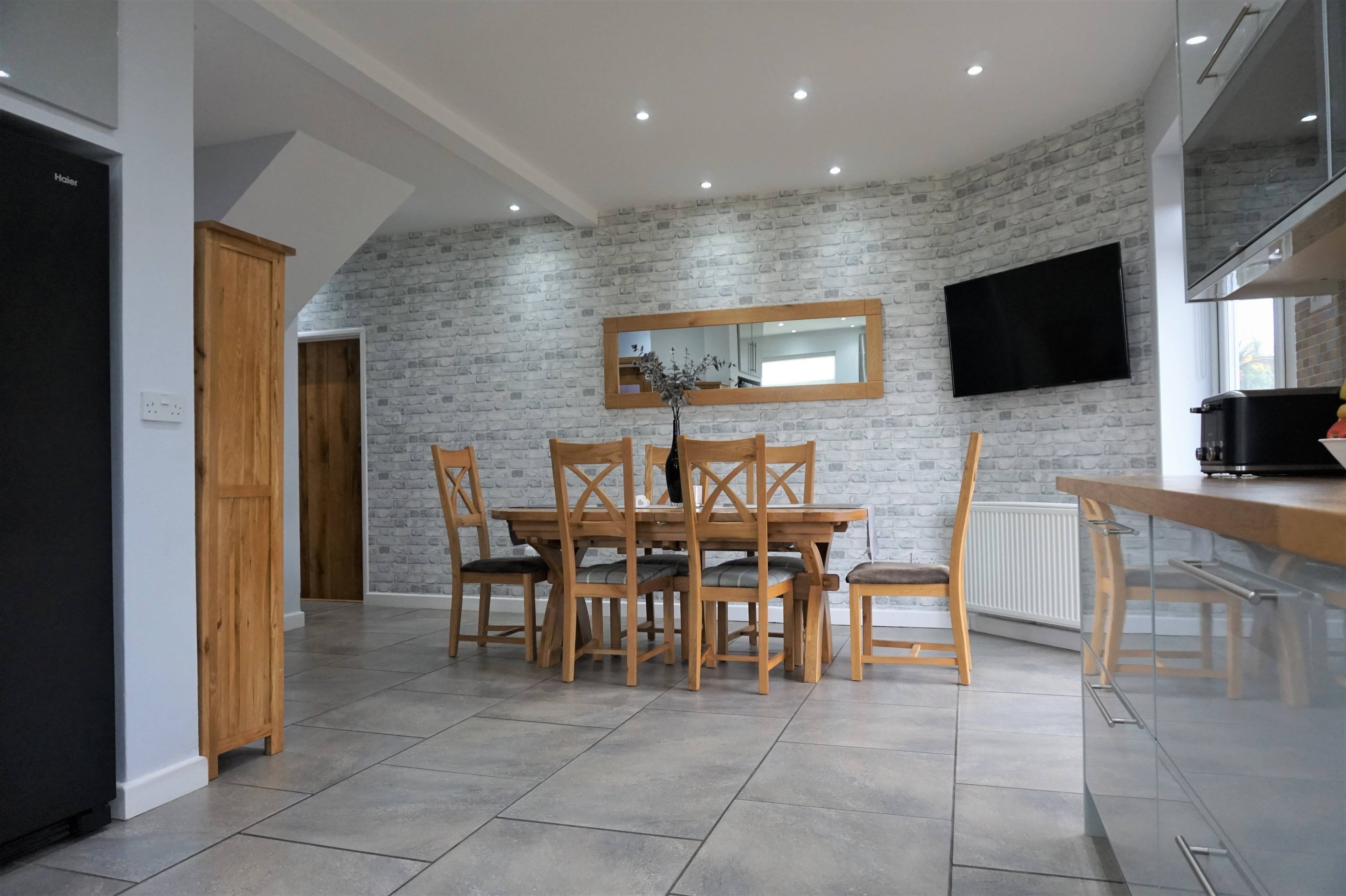 Kitchen/Dining Room