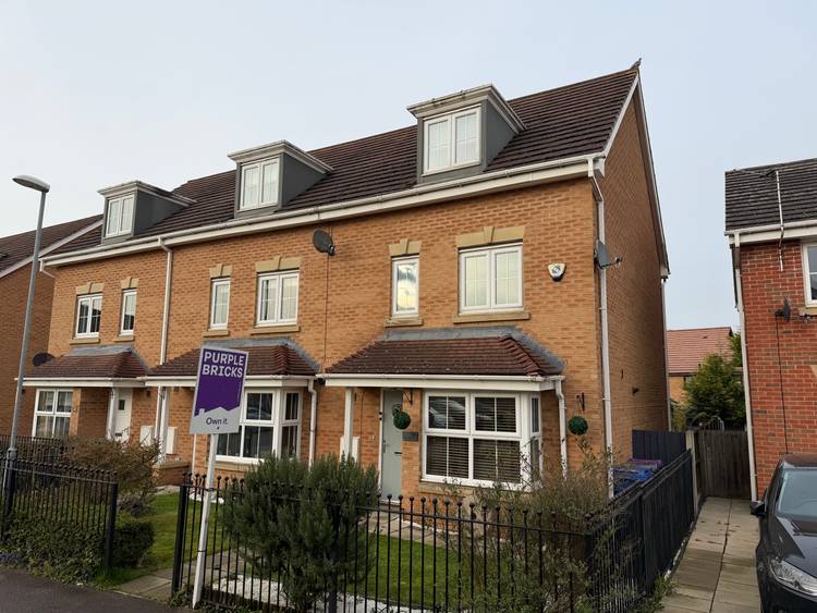 4 bedroom end of terrace house