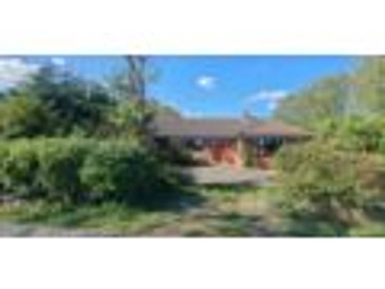 4 bedroom detached bungalow