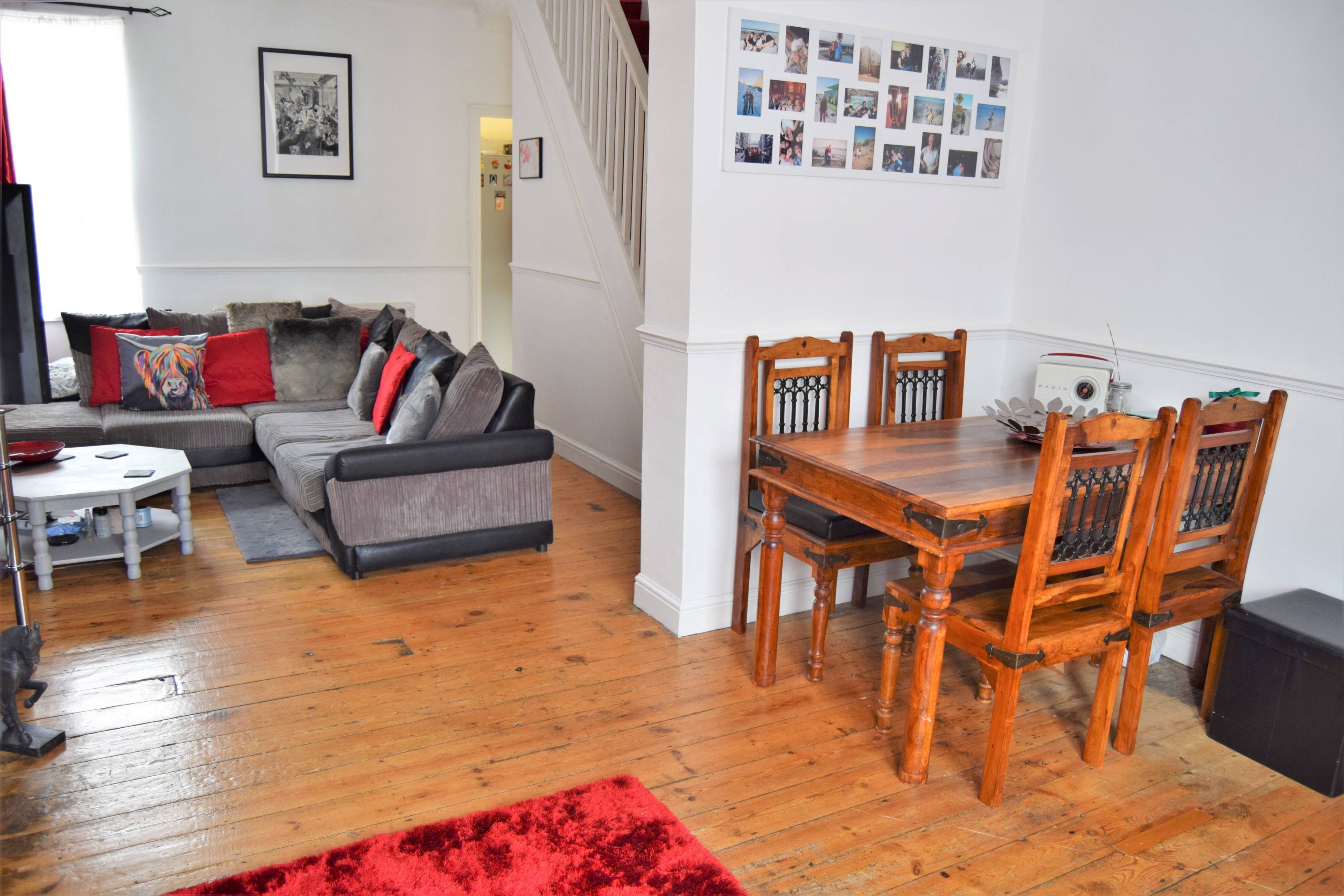 Lounge/Dining Room