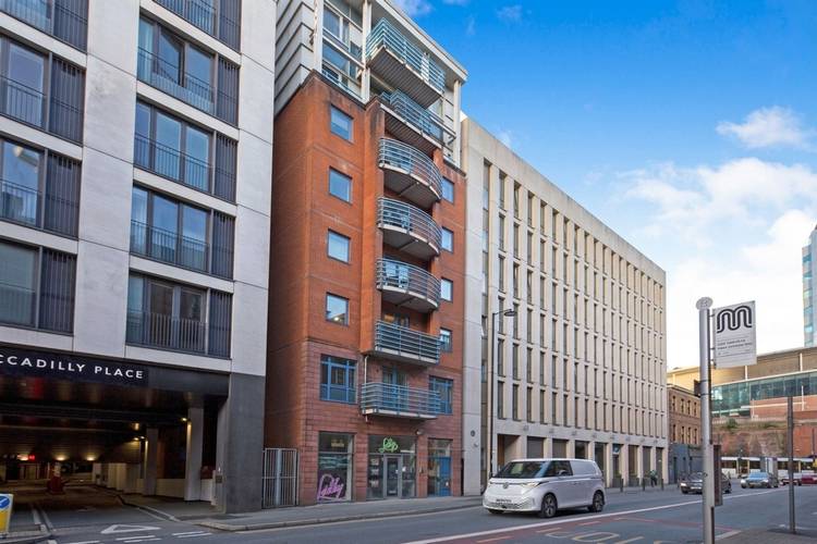 2 bedroom apartment