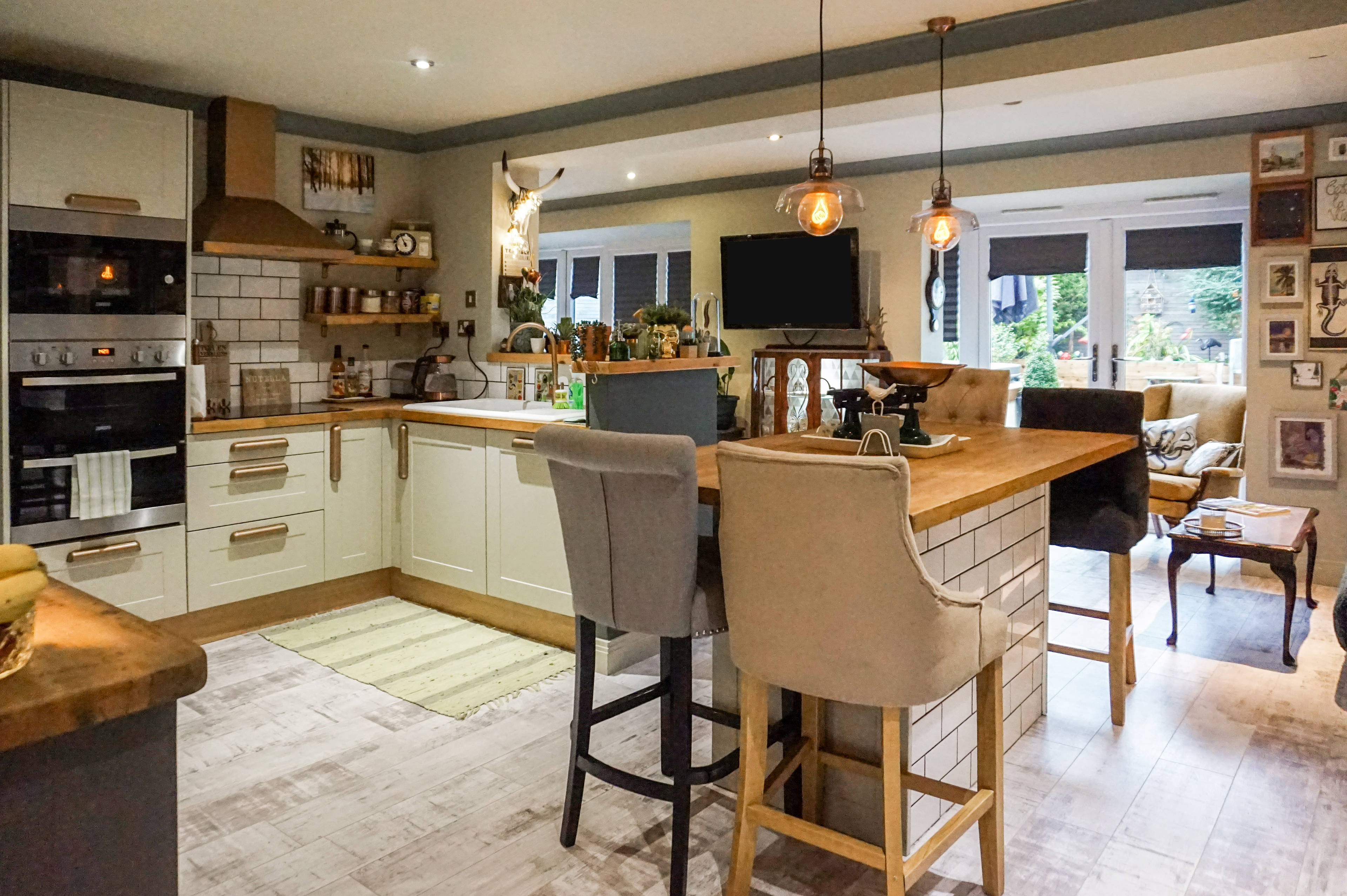 Kitchen/Family Room