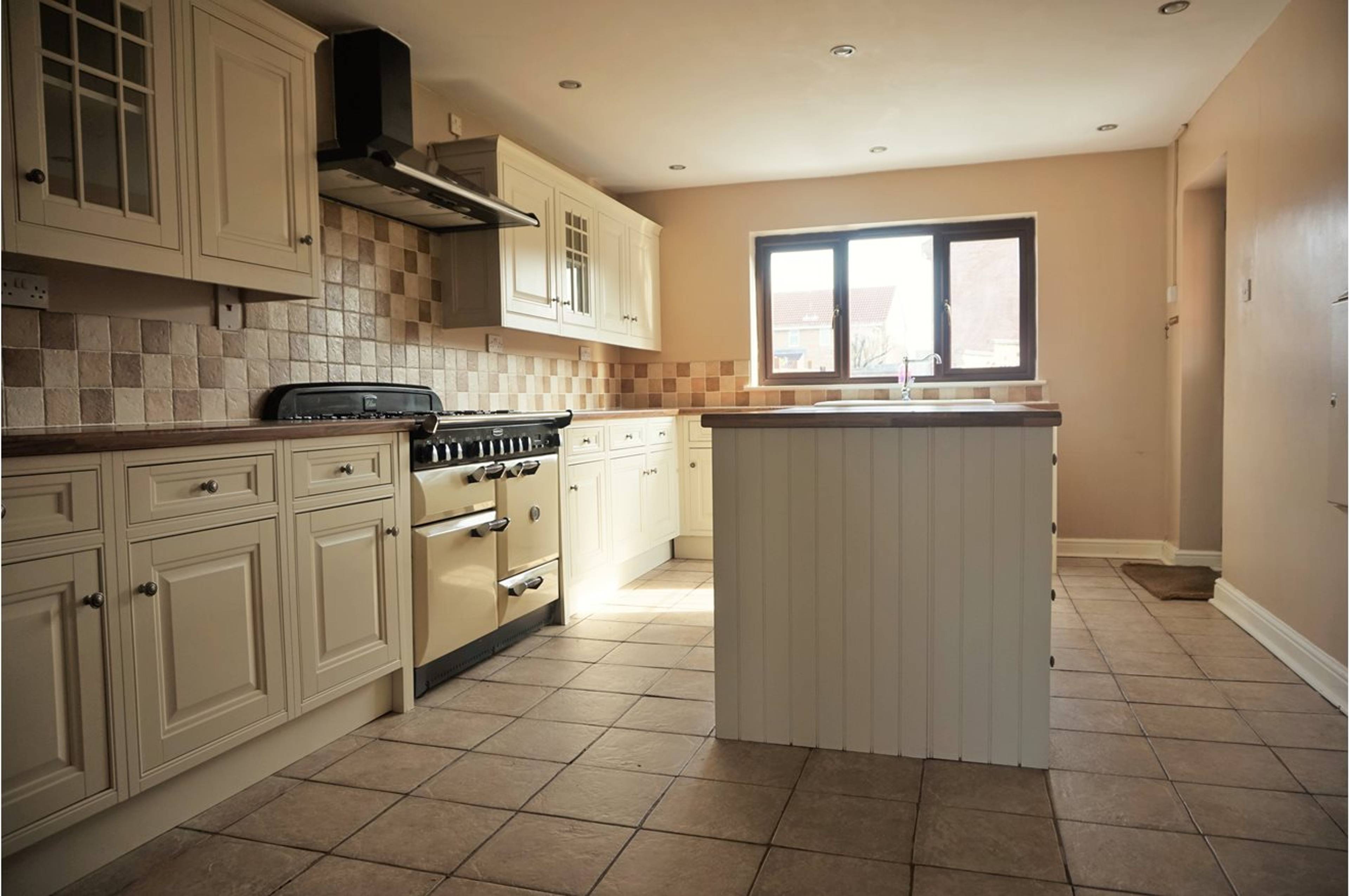 Kitchen / Breakfast