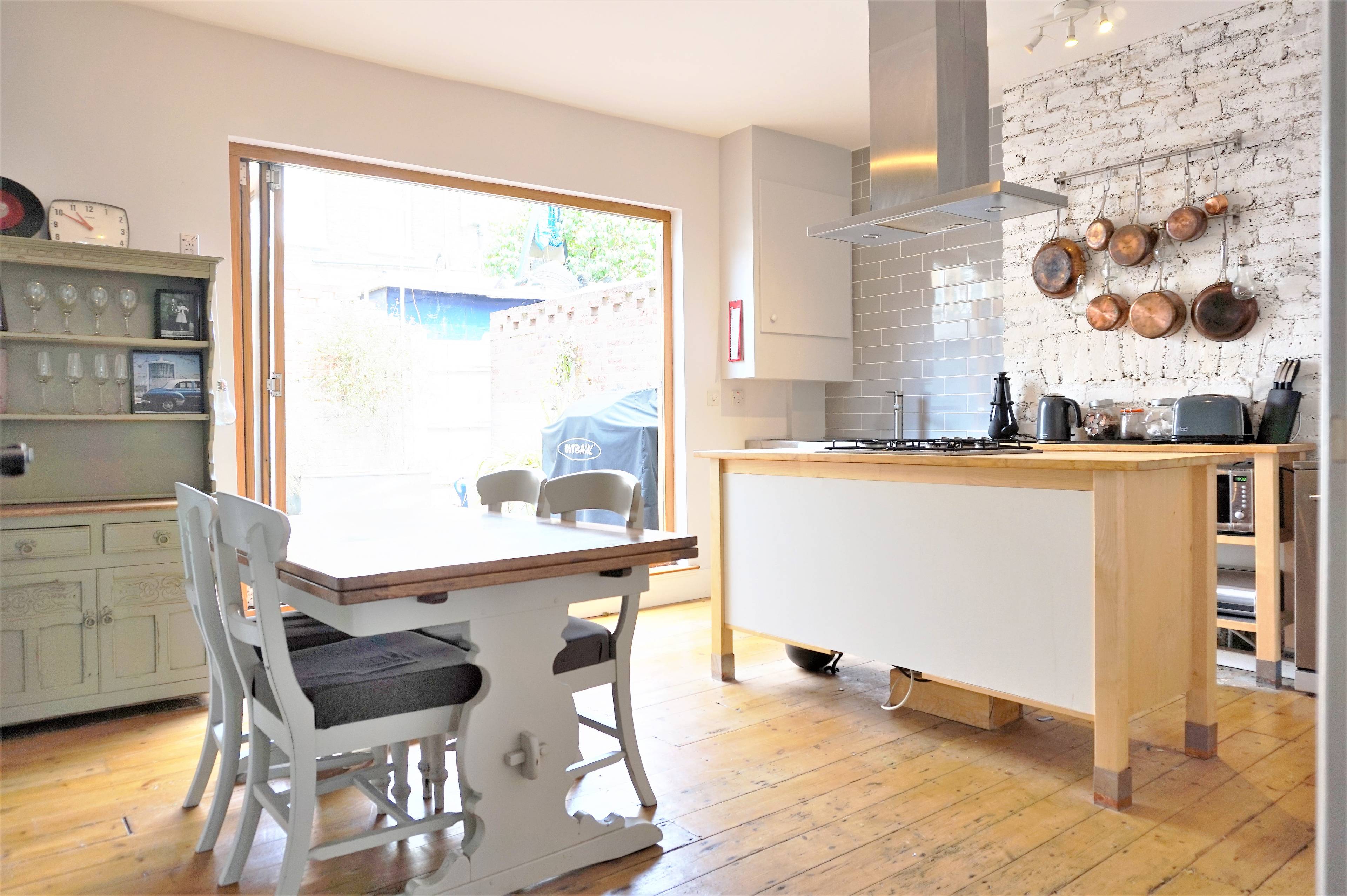 Kitchen/Dining Room