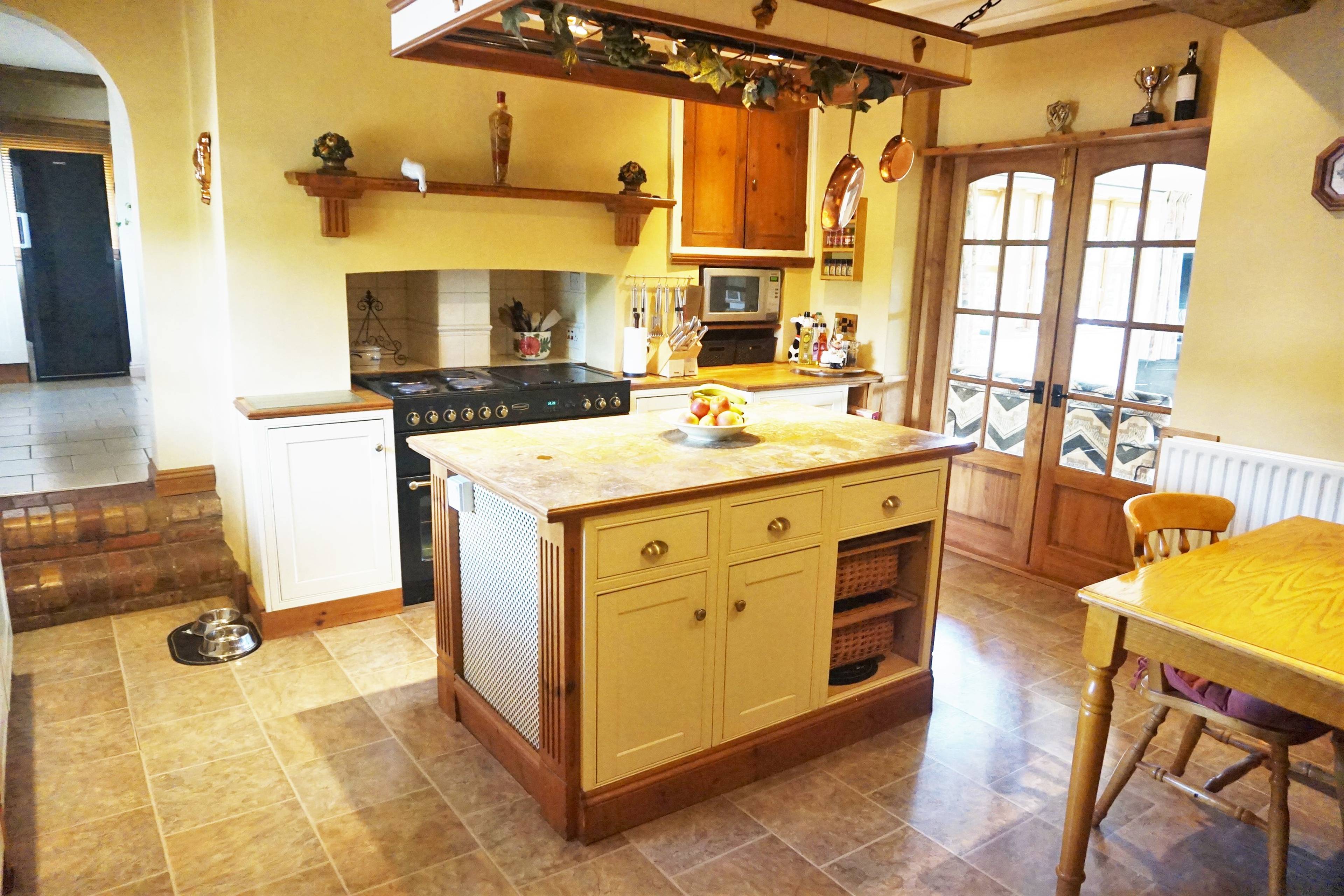 Kitchen / Breakfast